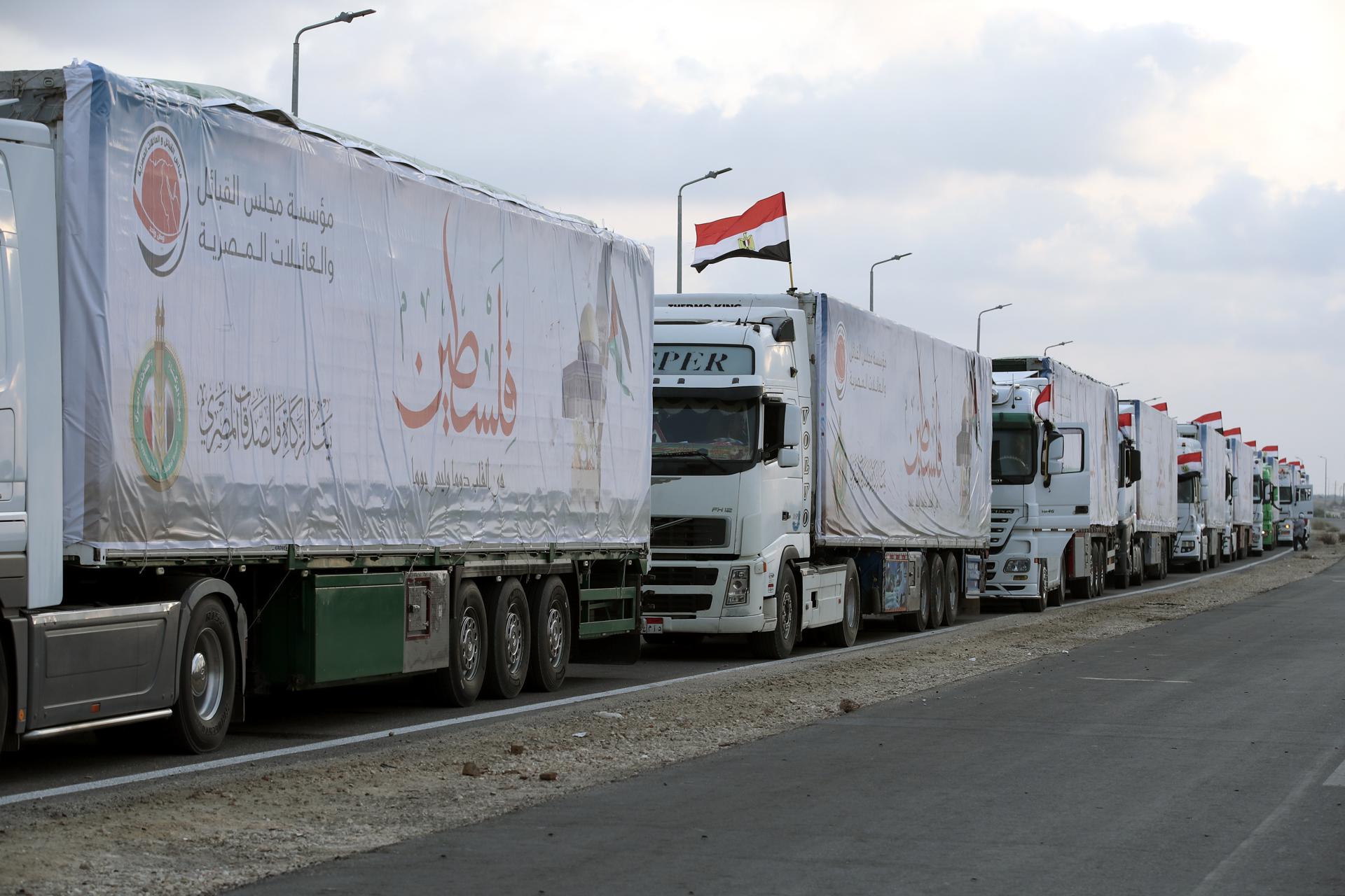 Séptimo convoy de ayuda humanitaria entró en Gaza, vía Egipto en medio de escalada