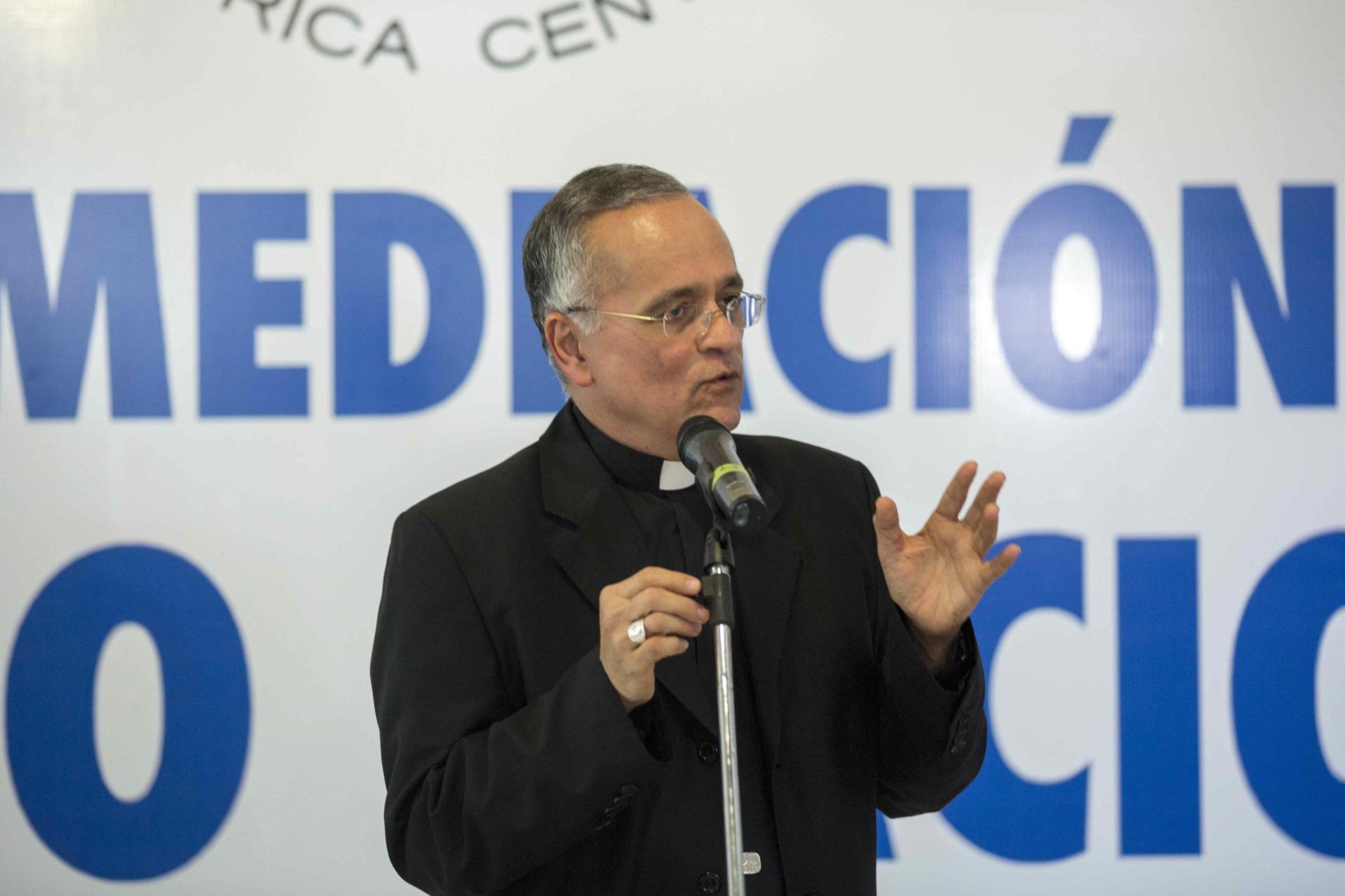 Obispo nicaragüense tilda de “mentirosos” a los "tiranos que con cinismo invocan a Dios"