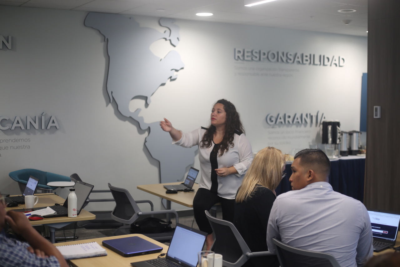Organizaciones de la sociedad civil participaron de taller práctico sobre el uso de la plataforma Gestión Transparente Panamá desarrollada por el BID
