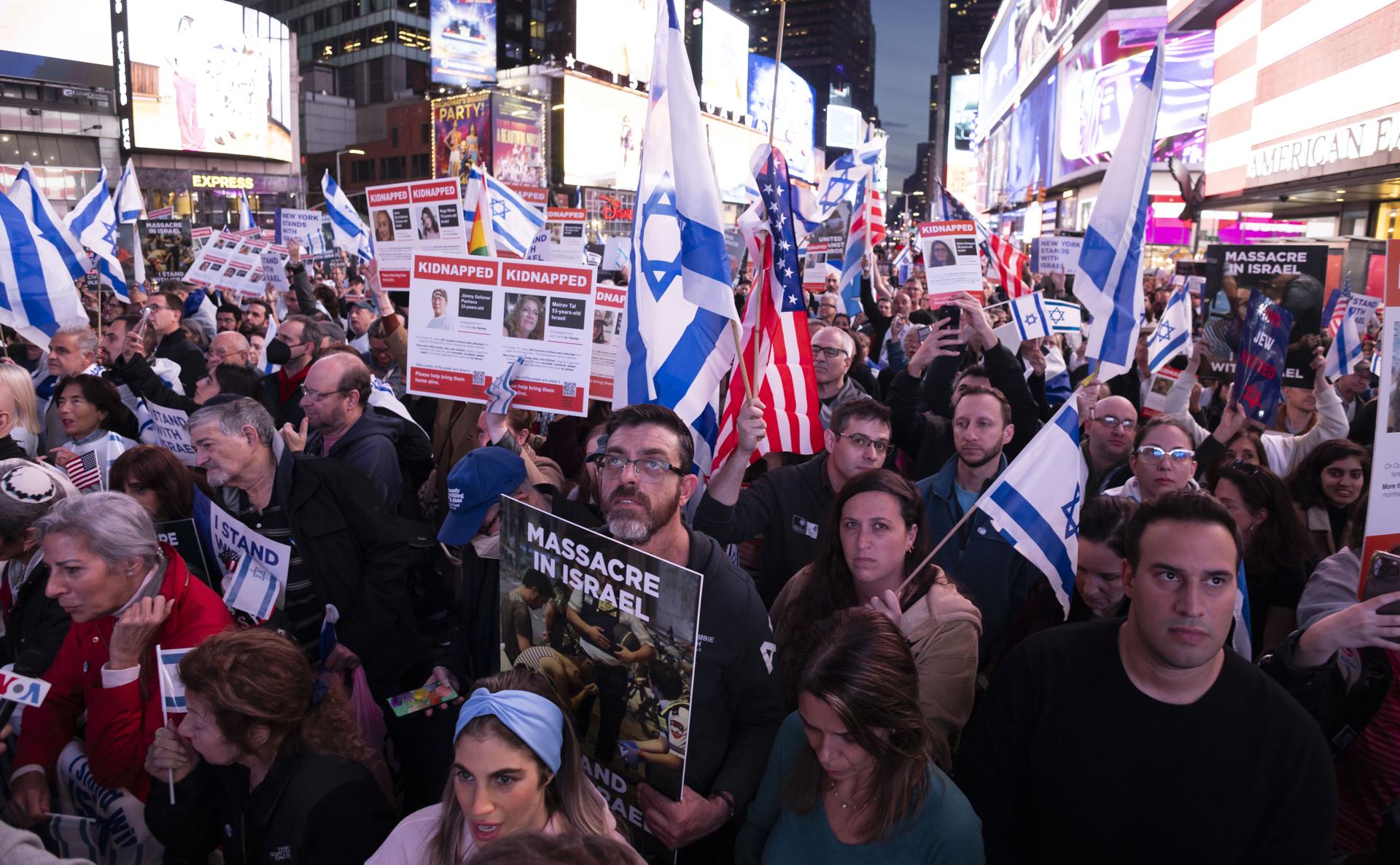 Miles de personas se manifestaron en pleno centro de Nueva York en apoyo a Israel