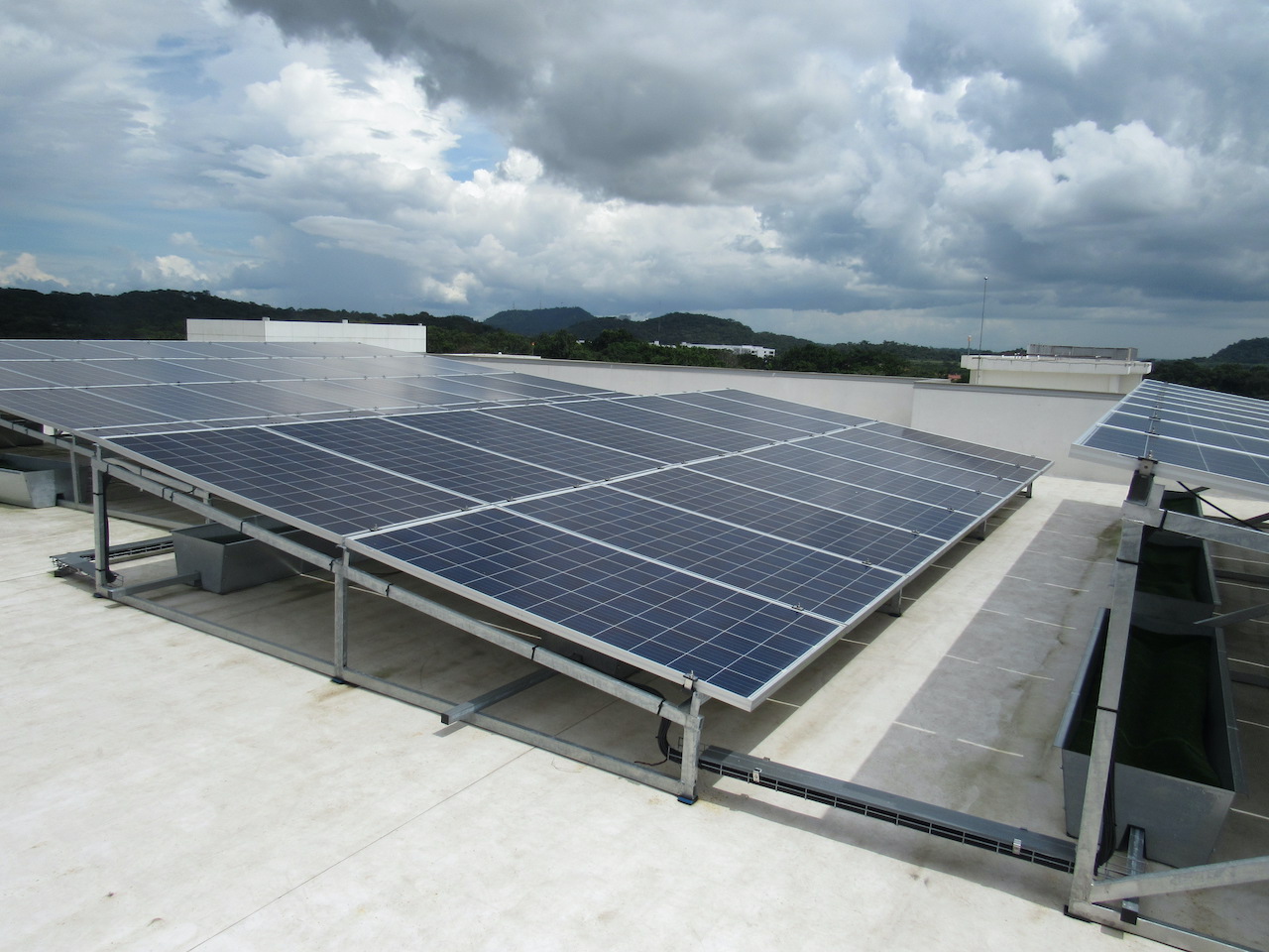 Sostenibilidad energética en Panamá apoyada en la Electricidad 4.0