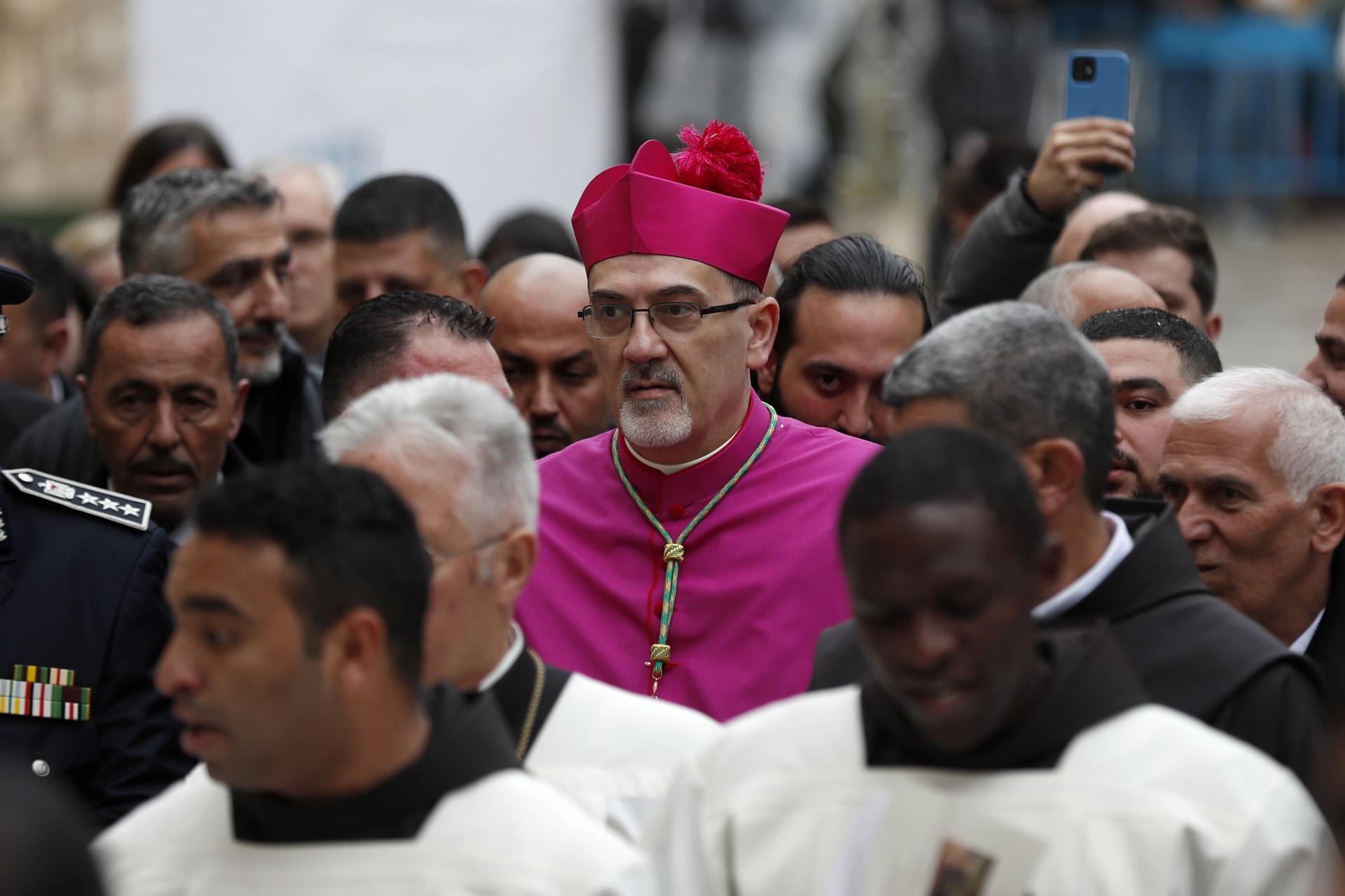 El patriarca latino de Jerusalén: Estoy dispuesto a todo para la liberación de los rehenes
