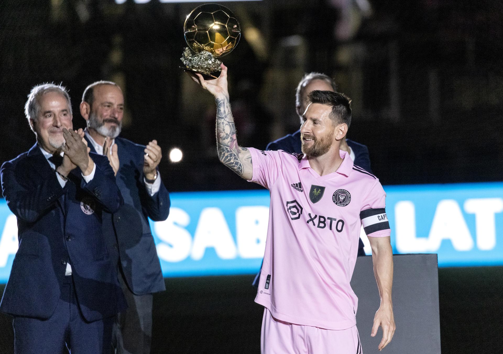 Messi prometió más éxitos en su noche dorada: "El año que viene va a ser mucho mejor"
