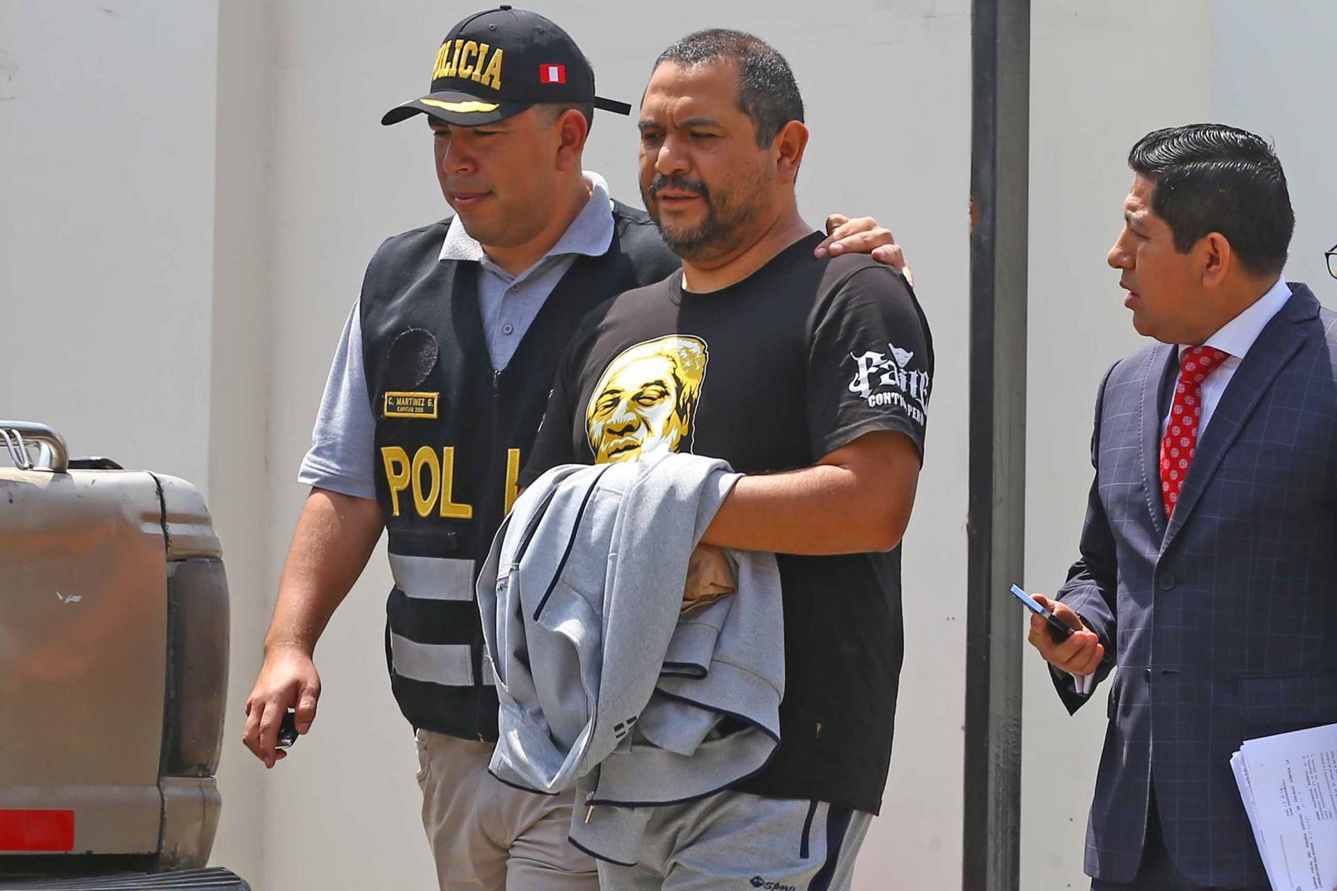 Asesor de la fiscal general de Perú detenido por corrupción prometió colaborar con Justicia