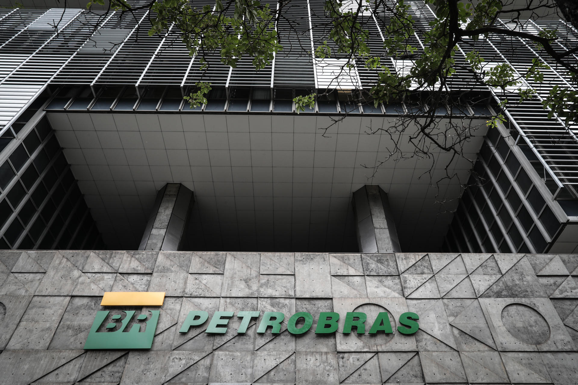 La brasileña Petrobras anunció inversiones de 102,000 millones de dólares hasta el 2028