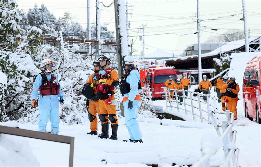 A 168 aumentan los muertos por el terremoto en Japón