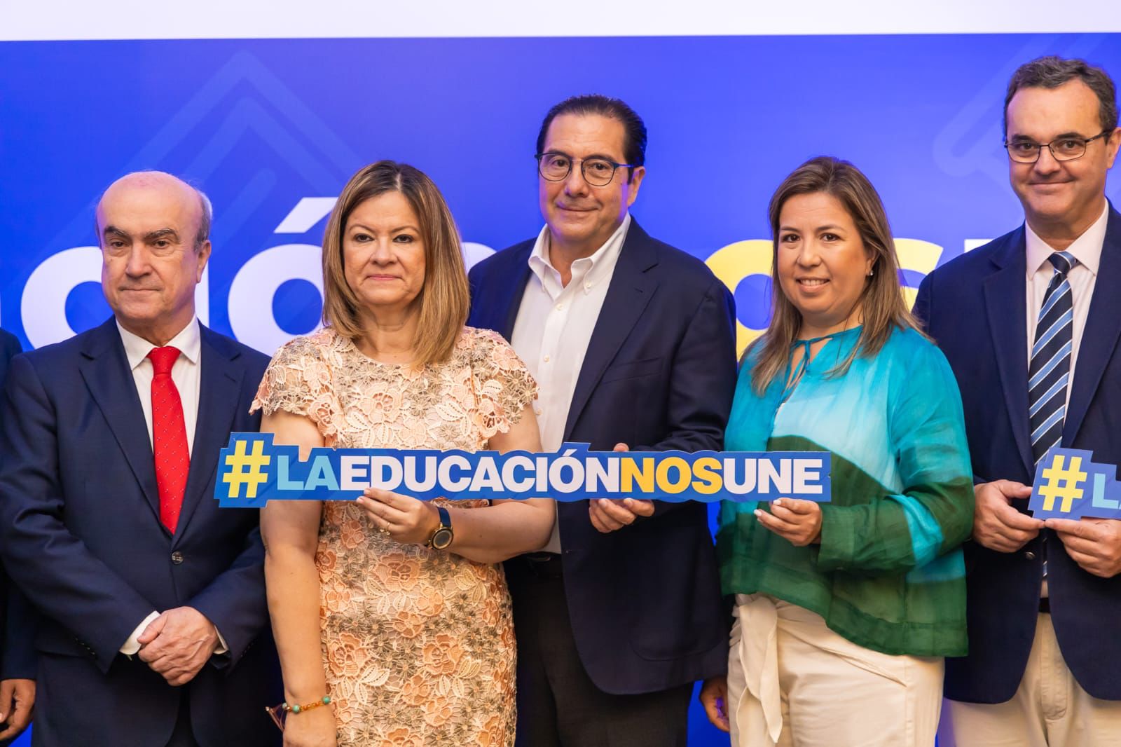 Torrijos propone transformar el Meduca para mejorar la educación
