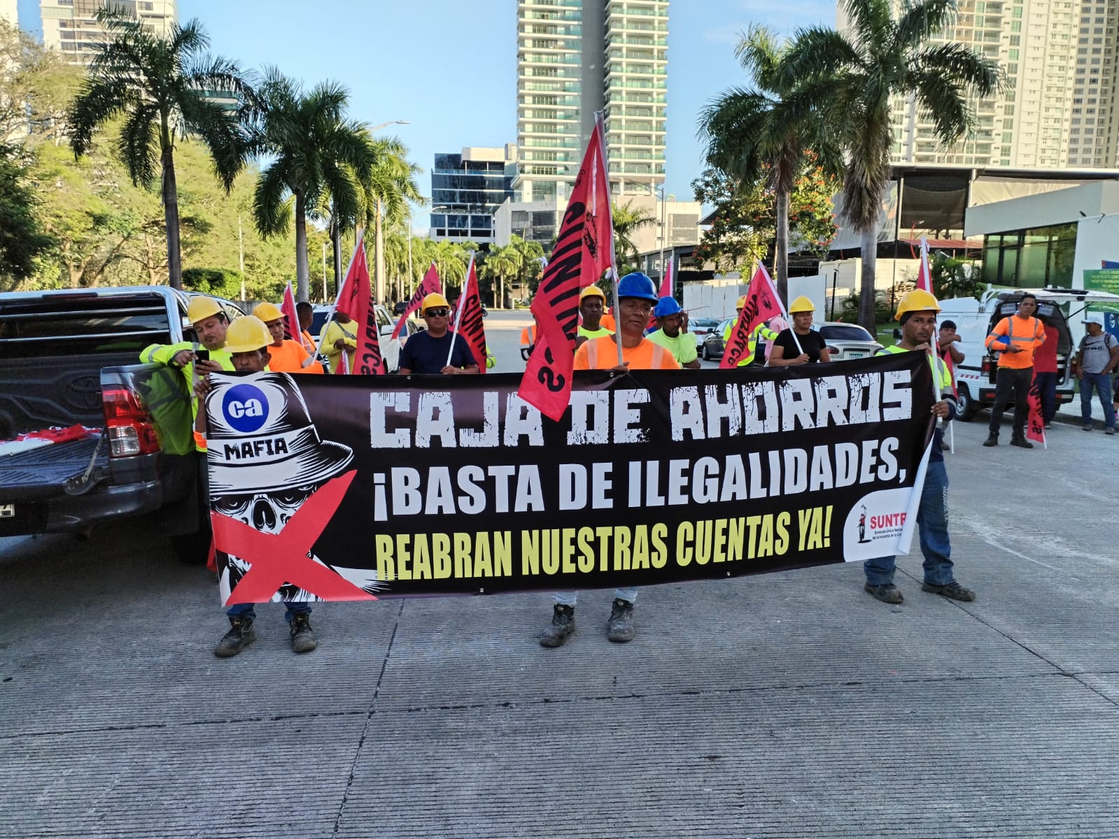 Huelga de 24 horas anuncia SUNTRACS por cierre de cuentas bancarias