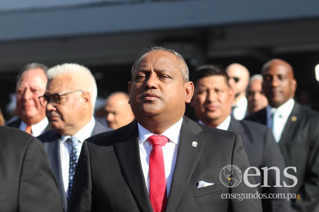 "El pueblo manda, es soberano”, dice Raúl Pineda sobre reelección de diputados