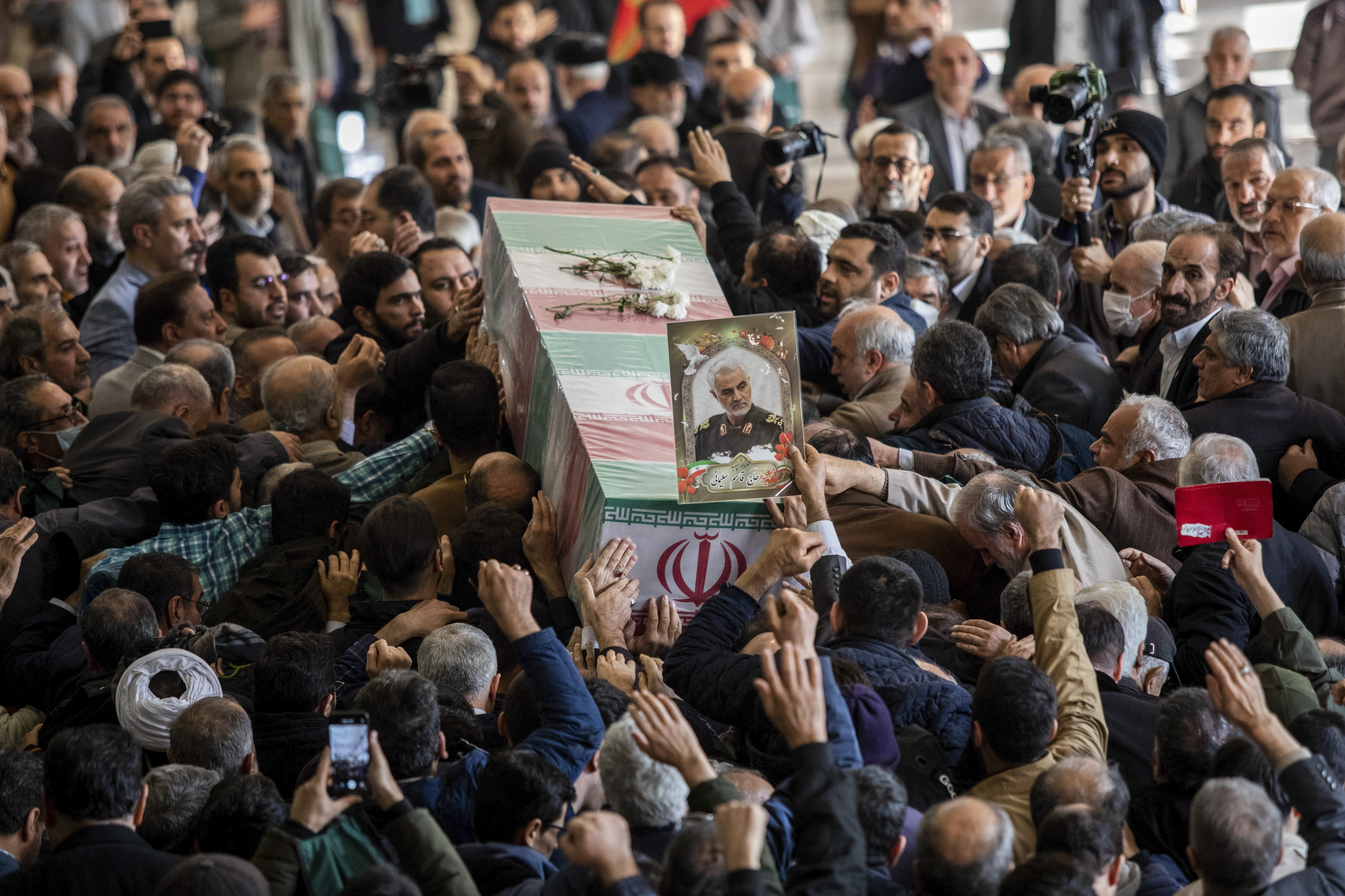 Por qué Irán es el vínculo común en conflictos que van desde Gaza hasta Pakistán