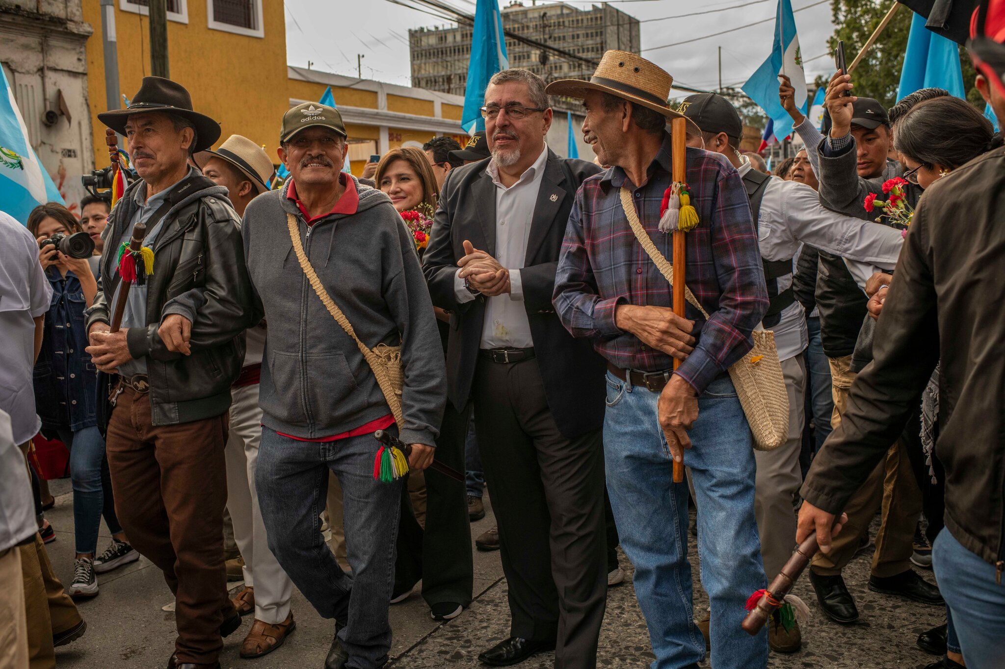 La frágil democracia de Guatemala pone sus esperanzas en un nuevo presidente