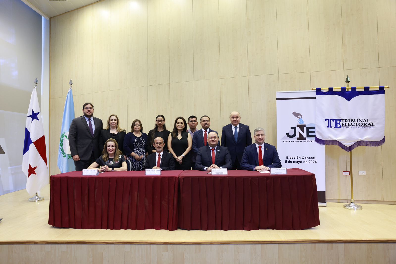 PARLATINO y Tribunal Electoral firman acuerdo de cooperación para las elecciones