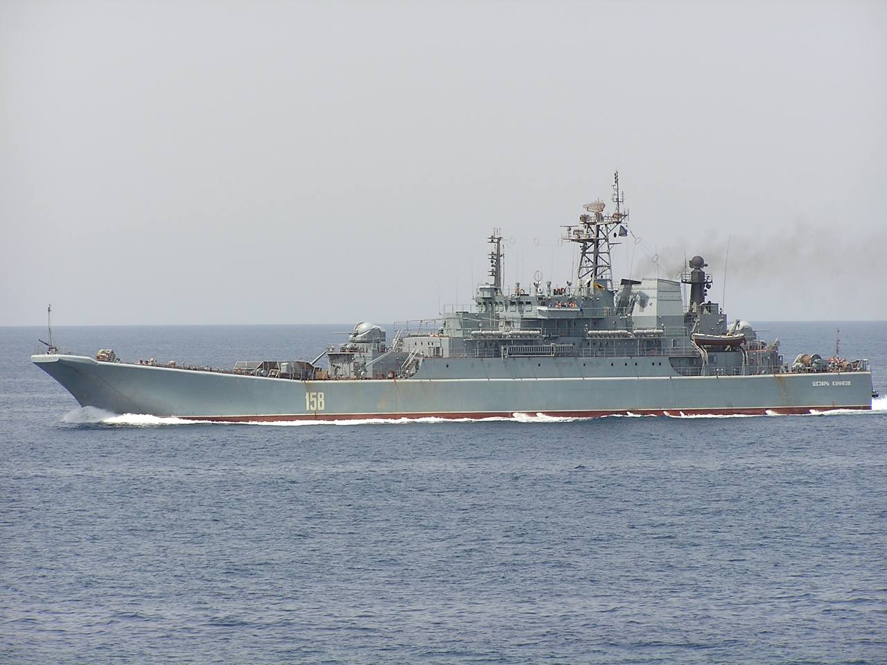 Ucrania hunde un buque de guerra ruso en el Mar Negro