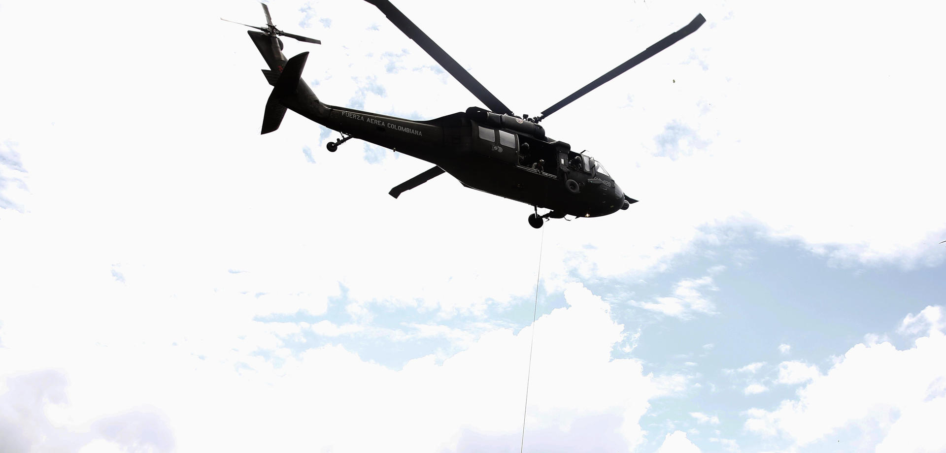 Mueren cuatro militares colombianos al caer helicóptero cerca de base en Darién