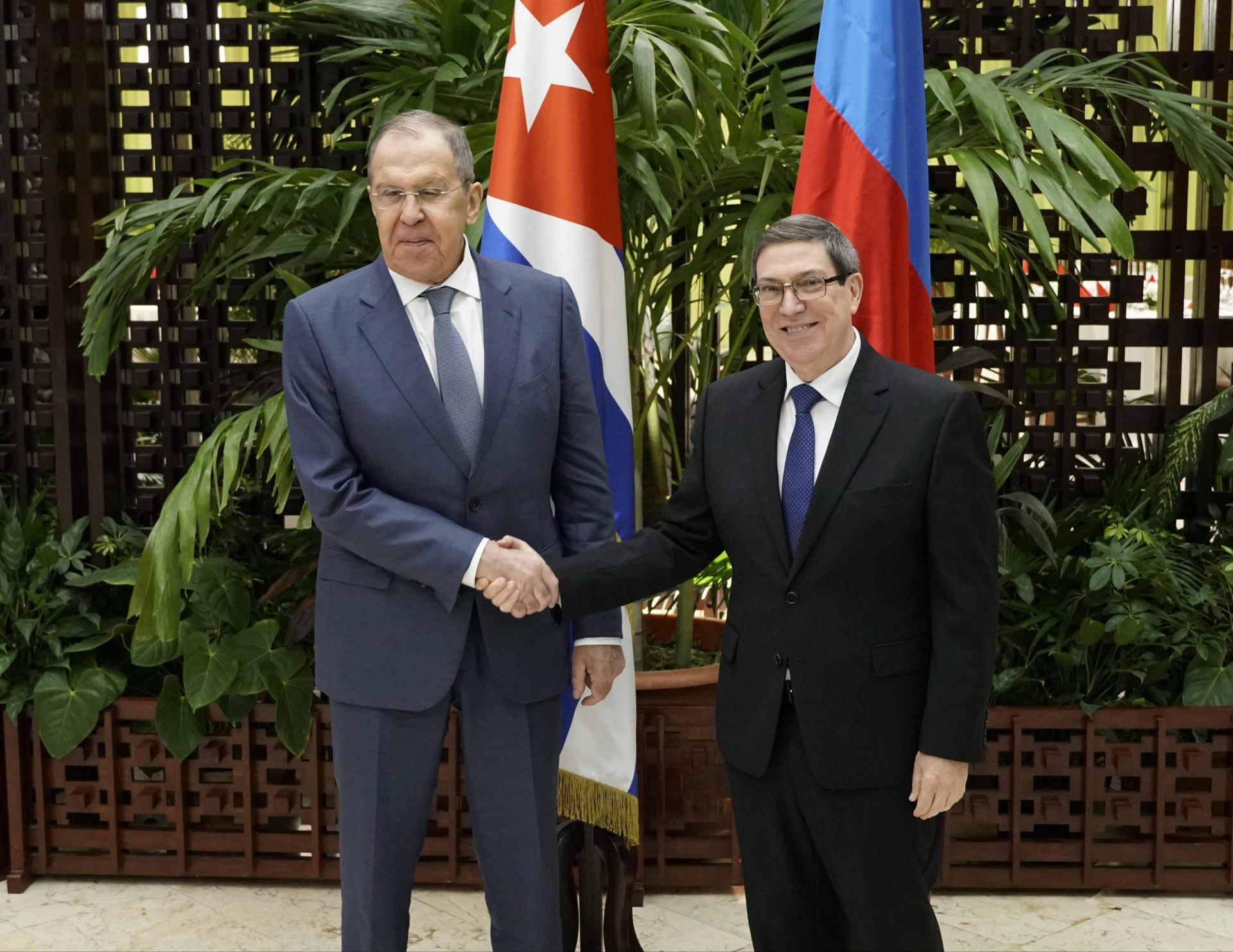 Cancilleres de Cuba y Rusia se reúnen en la Habana