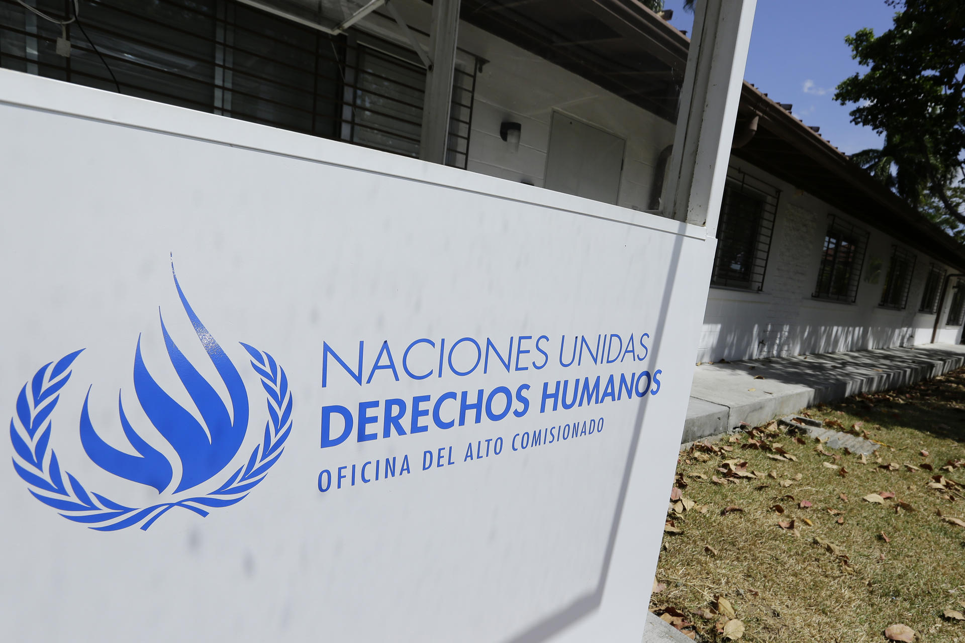 Llegan a Panamá empleados de la ONU expulsados de Venezuela
