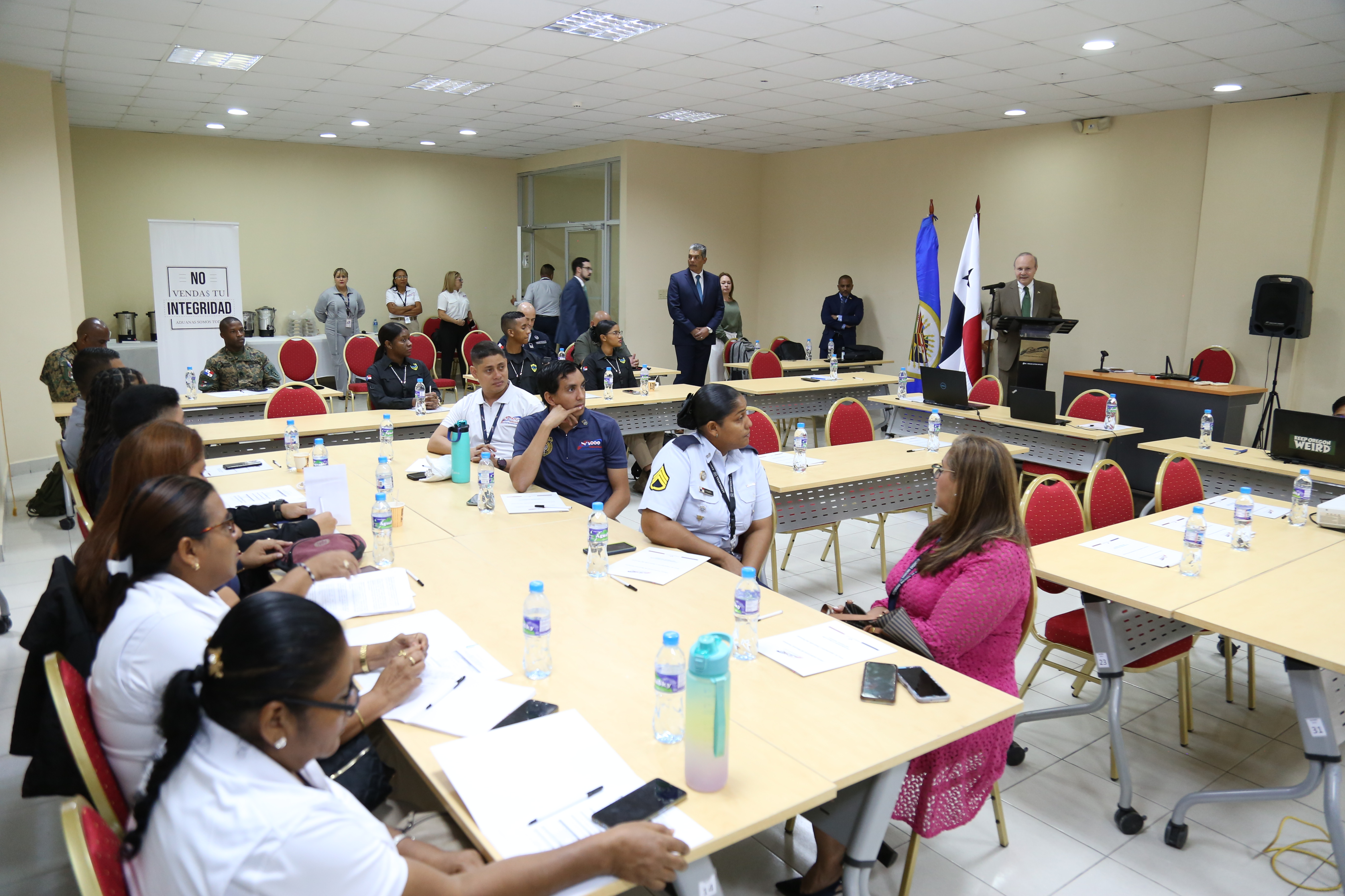 Panamá y Colombia fortalecen capacidades para responder a crisis migratoria