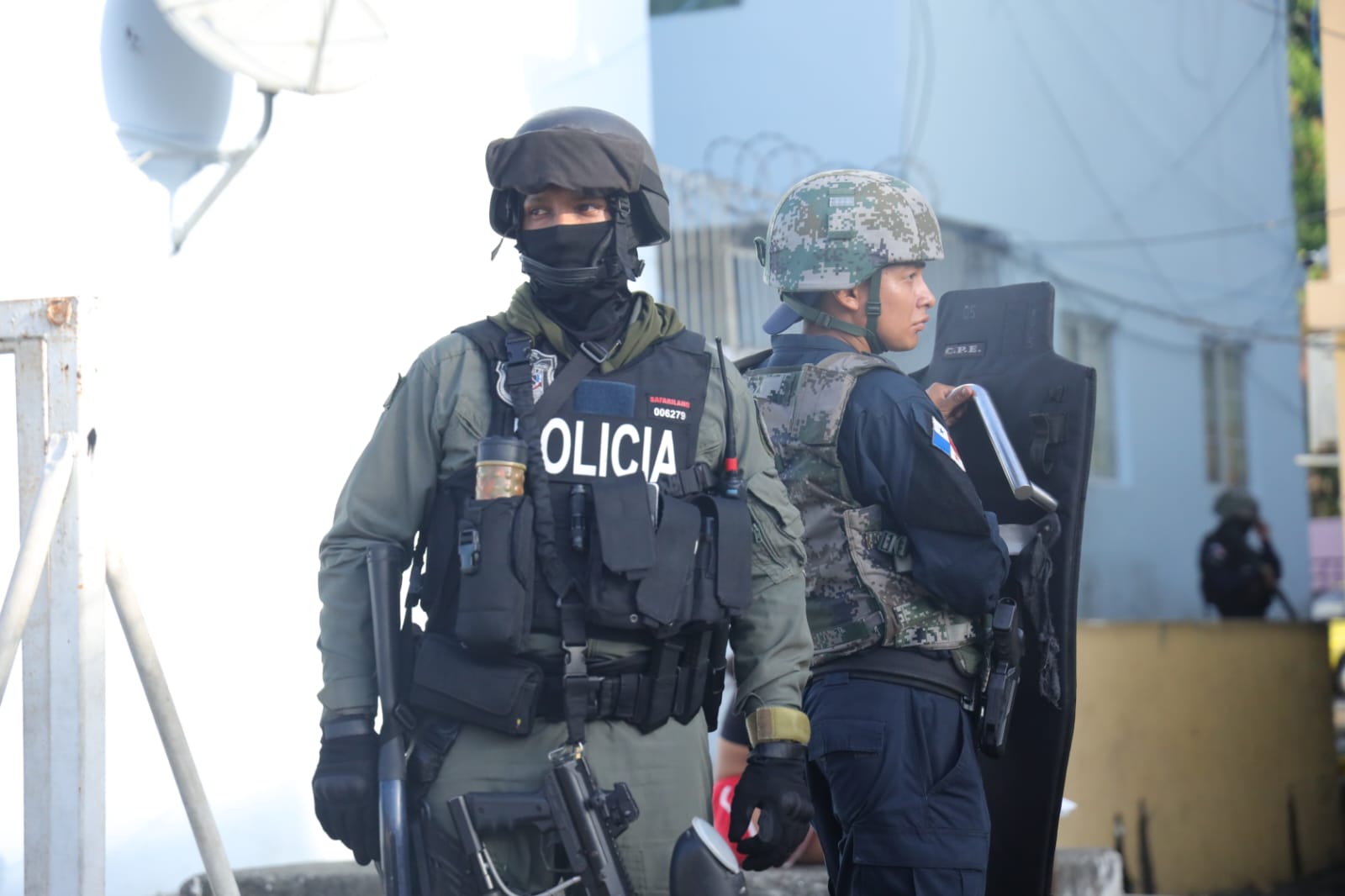 Confiscan efectivo y drogas en Operación Apolo