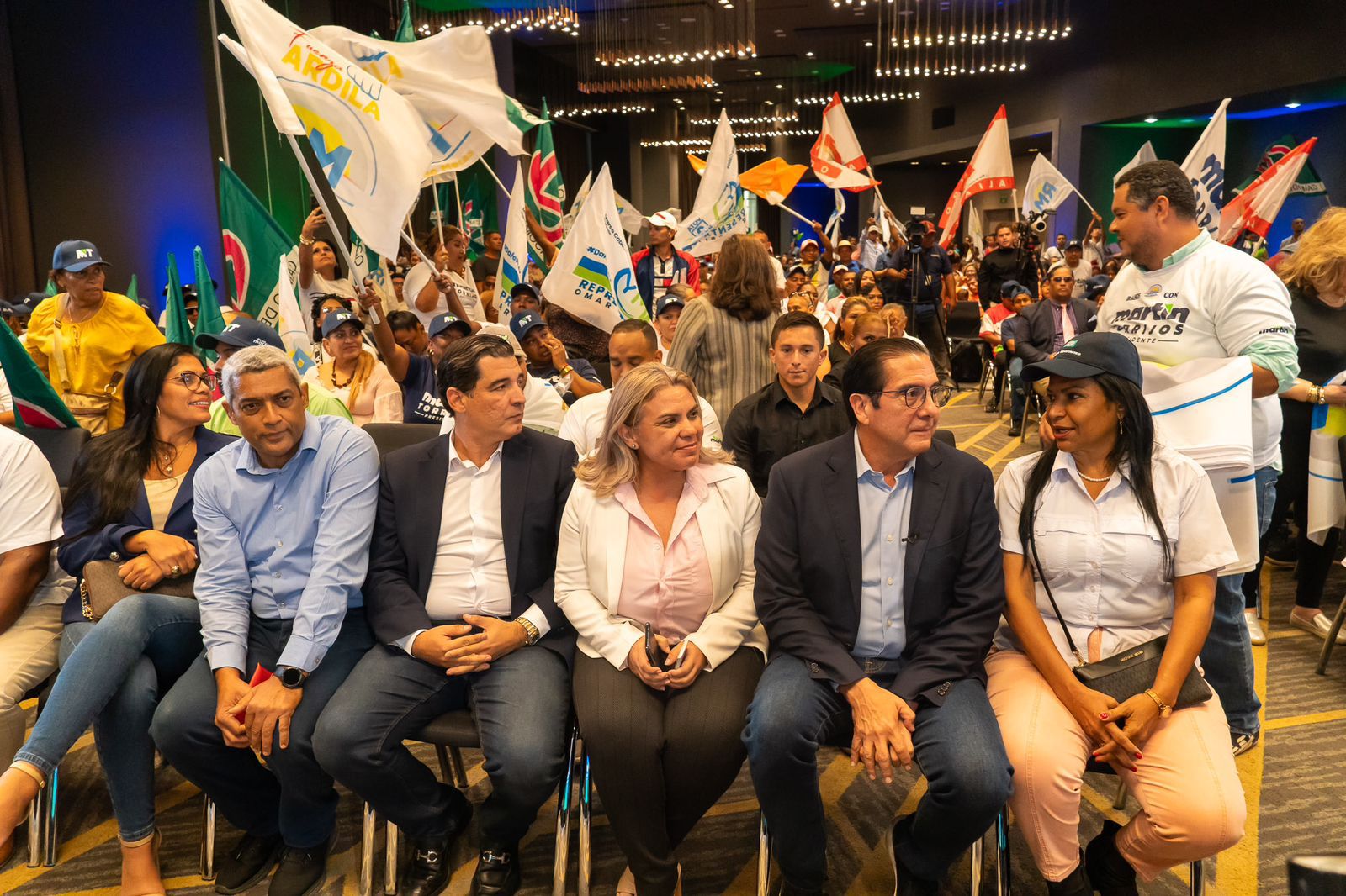 Candidatos de cuatro partidos anuncian respaldo a Martín Torrijos