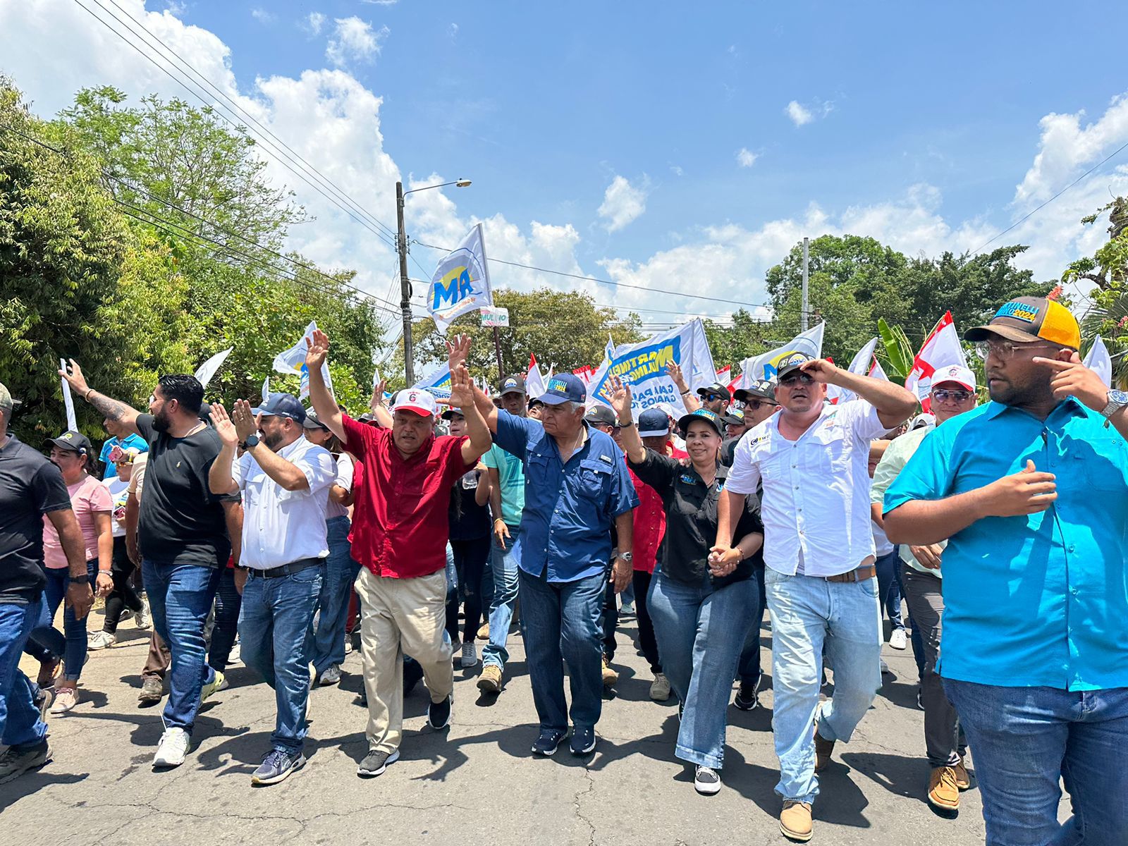 Mulino finaliza gira en Chiriquí con pedido a trabajar por la unidad