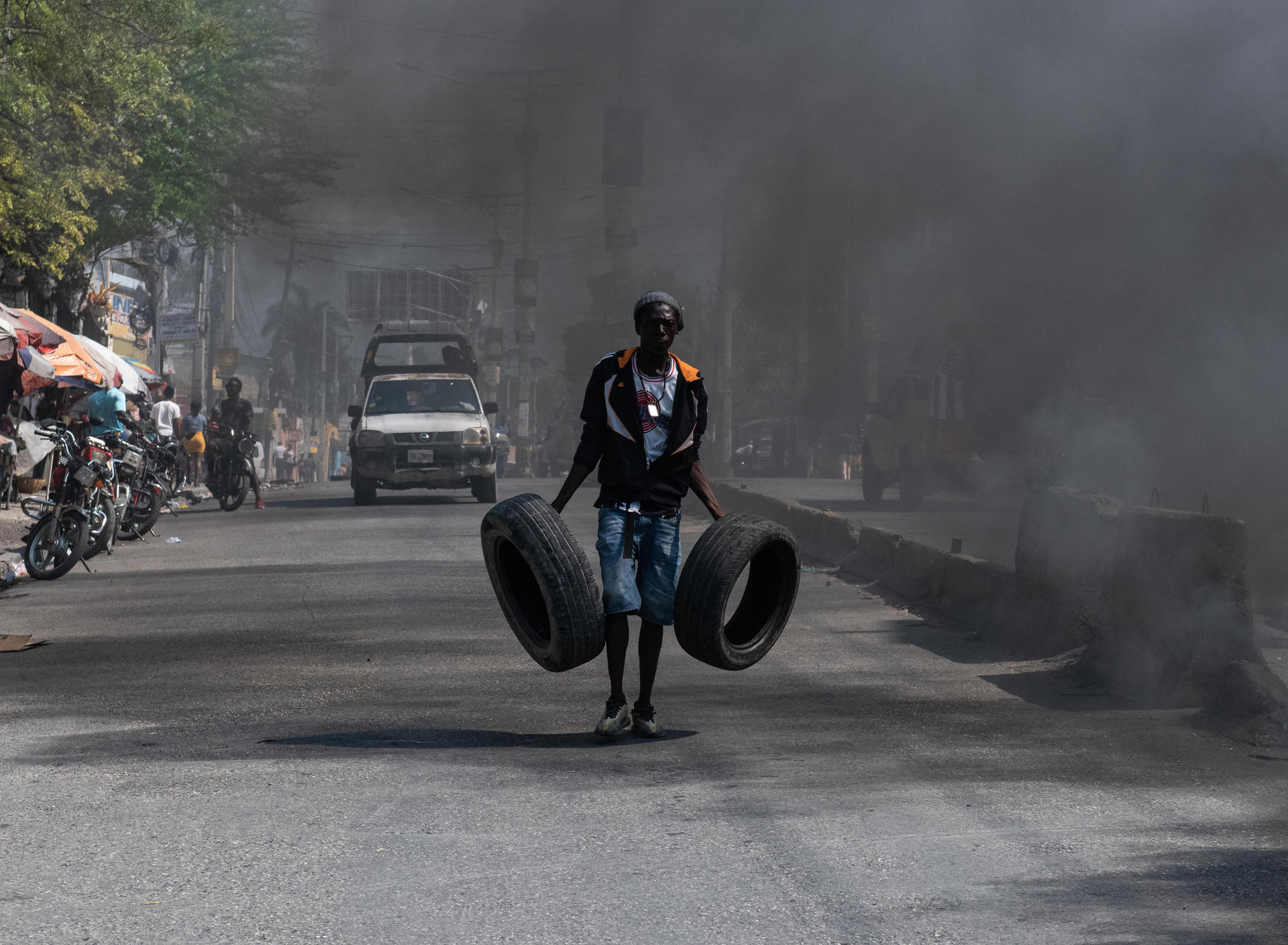 Nuevos enfrentamientos en Haití, mientras políticos negocian consejo de transición