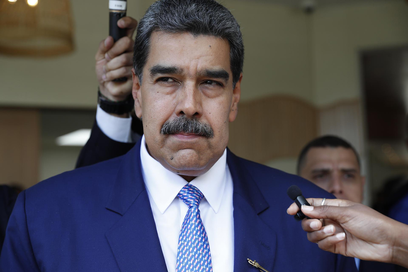 Venezuela y EE UU apuestan por "ganar confianza" y mantener las comunicaciones