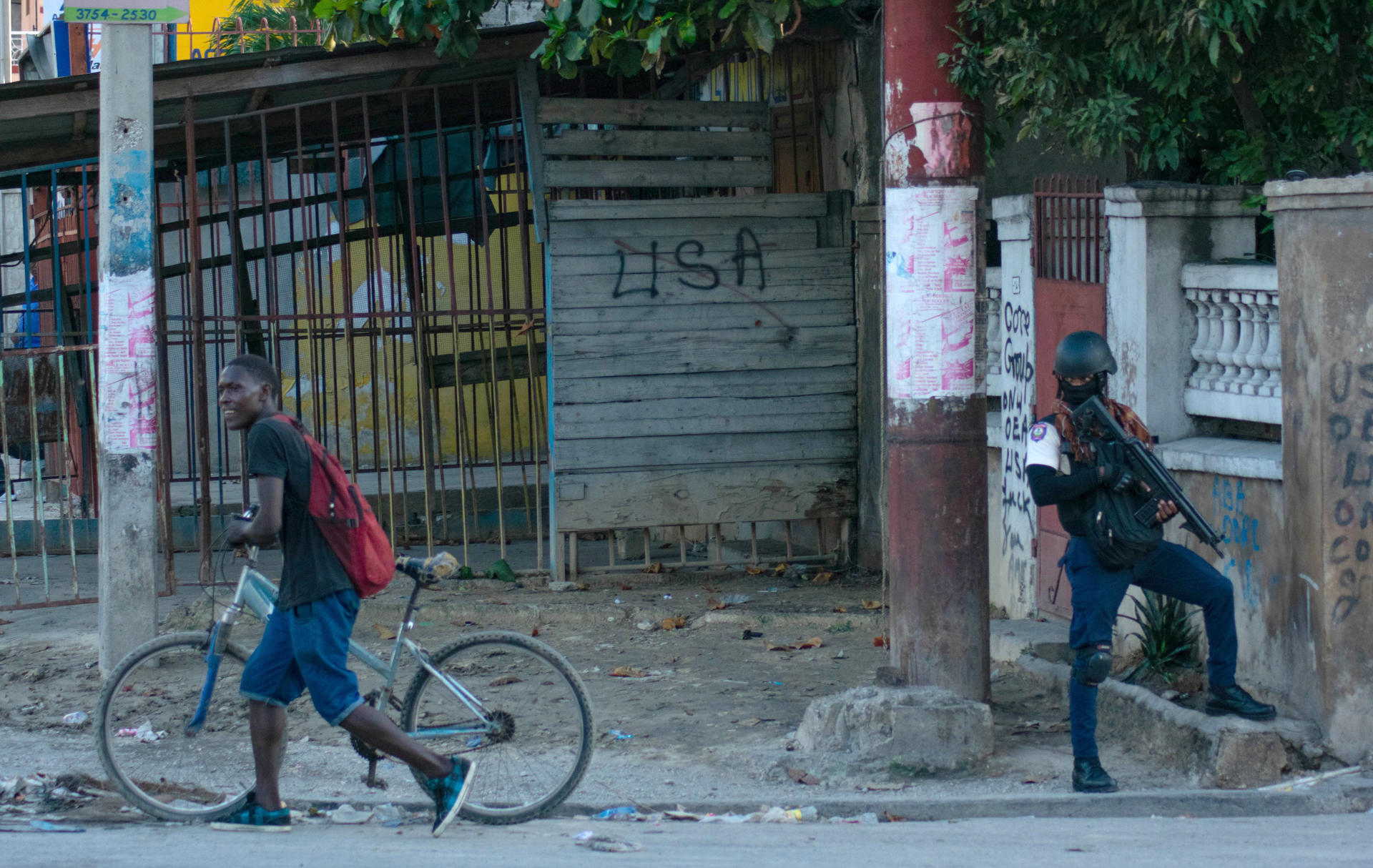 Pandillas armadas liberan 3,700 presos y siembran el terror en Haití