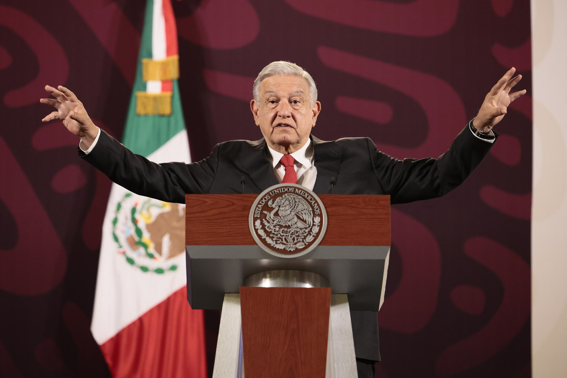 Presidente de México cuestiona cierre de Darién para frenar migración en Panamá