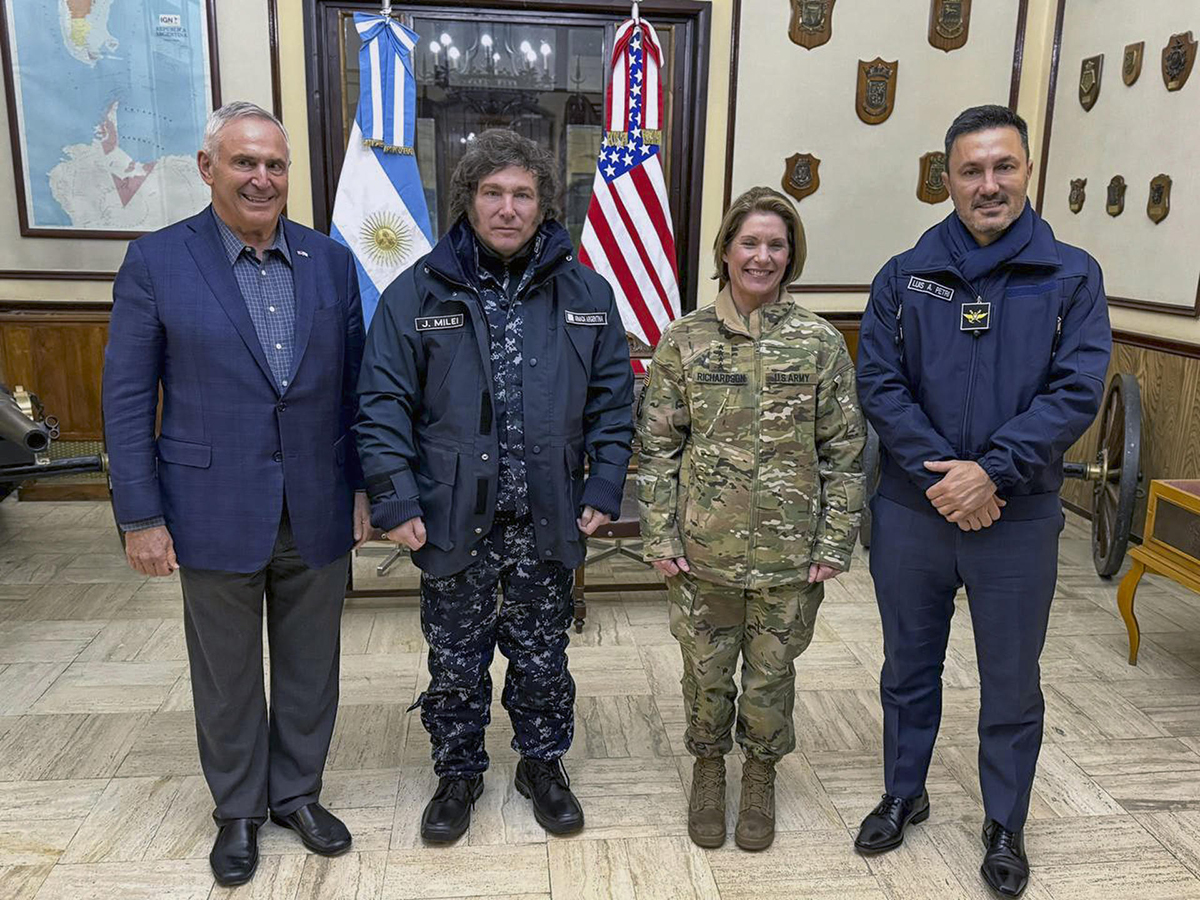 Milei anuncia “base naval conjunta” con Estados Unidos en la Patagonia argentina