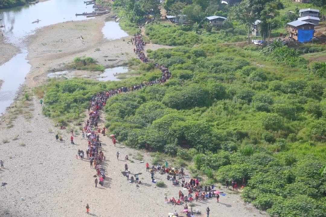 Colombia analiza construcción de vía para facilitar llegada de migrantes a frontera con Panamá