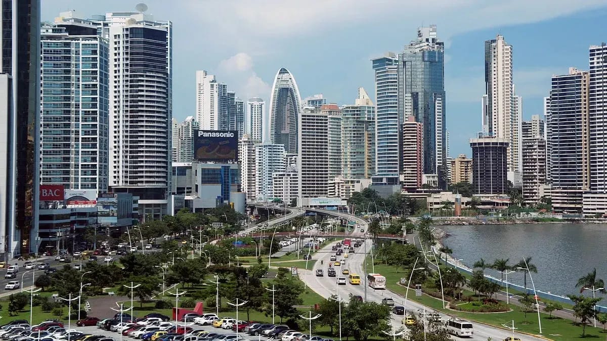 Se desacelera economía panameña en primer trimestre 2024
