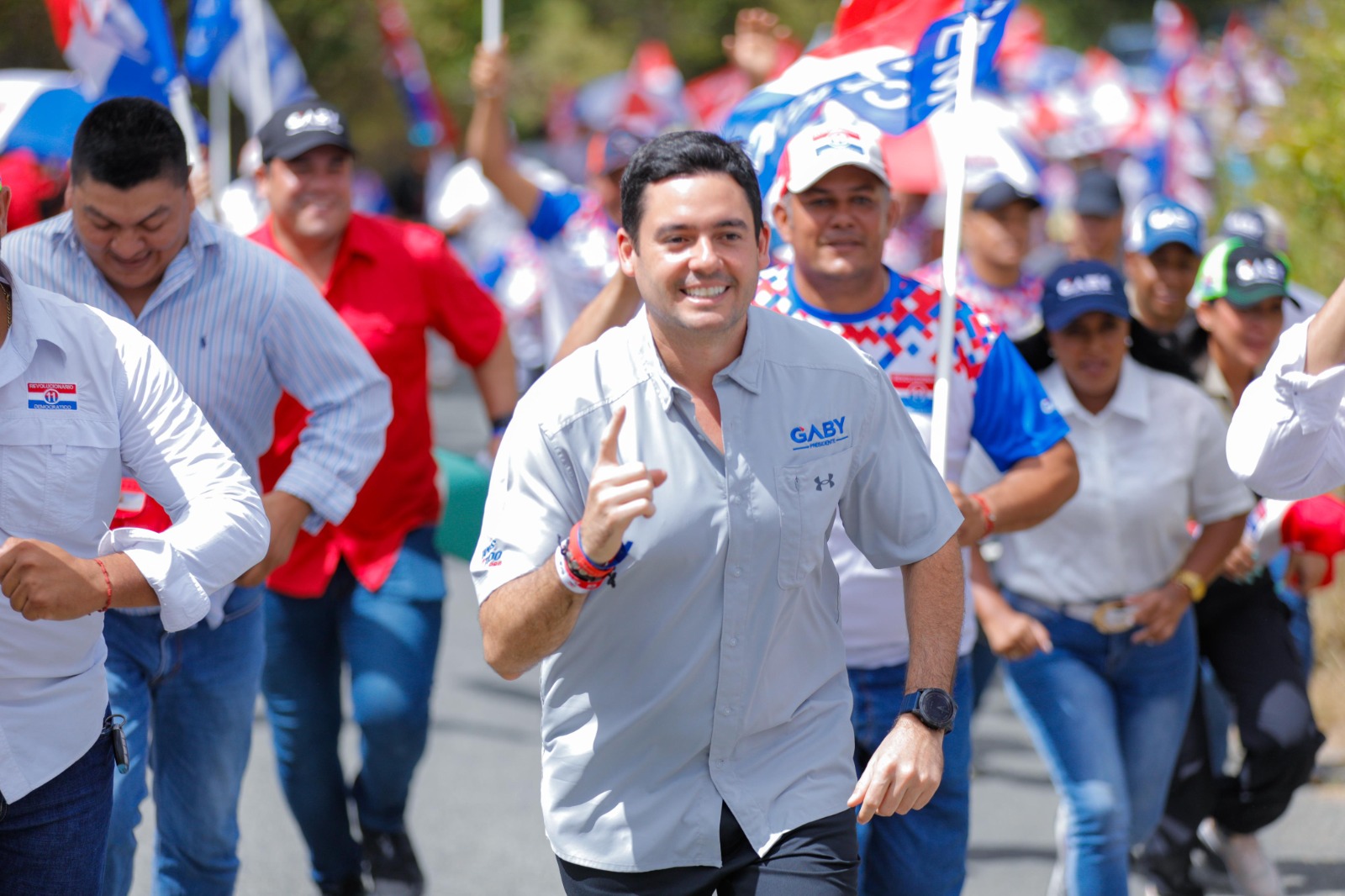 Gaby Carrizo lidera simulacro de elección presidencial en Hospital 4 Altos