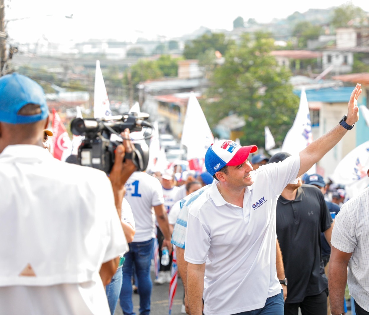 Gaby Carrizo se propone instalar fábricas de semiconductores en Panamá Oeste