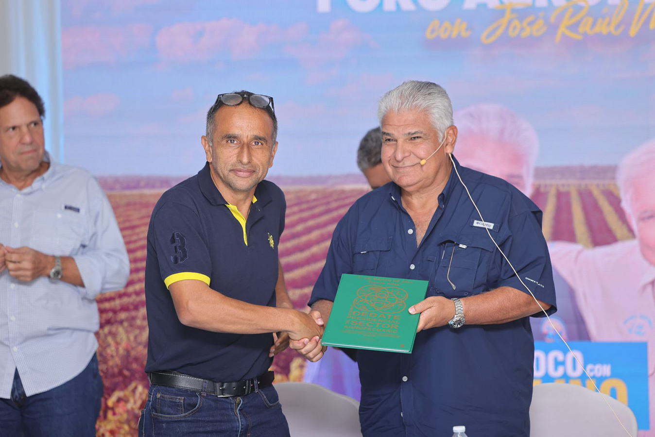 Mulino firma acuerdo con sector agropecuario en Tierras Altas