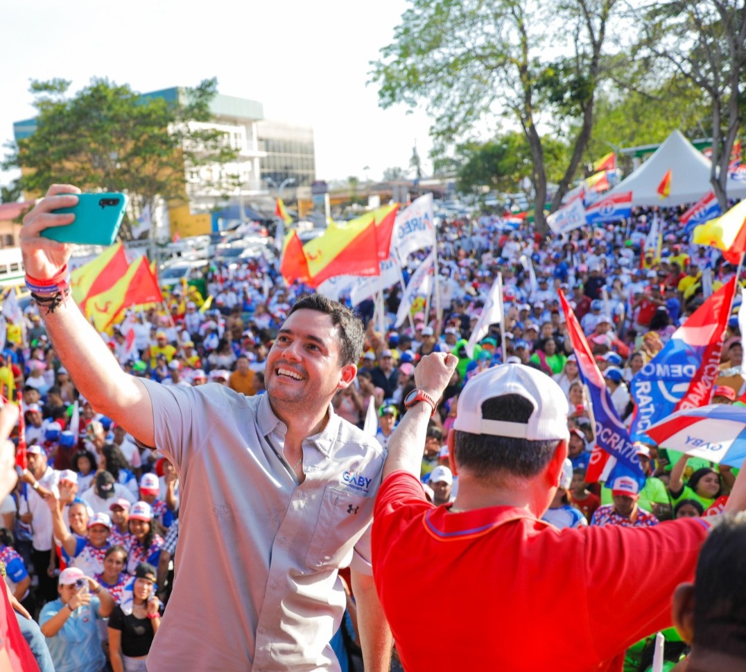 Impresionante fuerza electoral, miles respaldan a Gaby Carrizo en La Chorrera