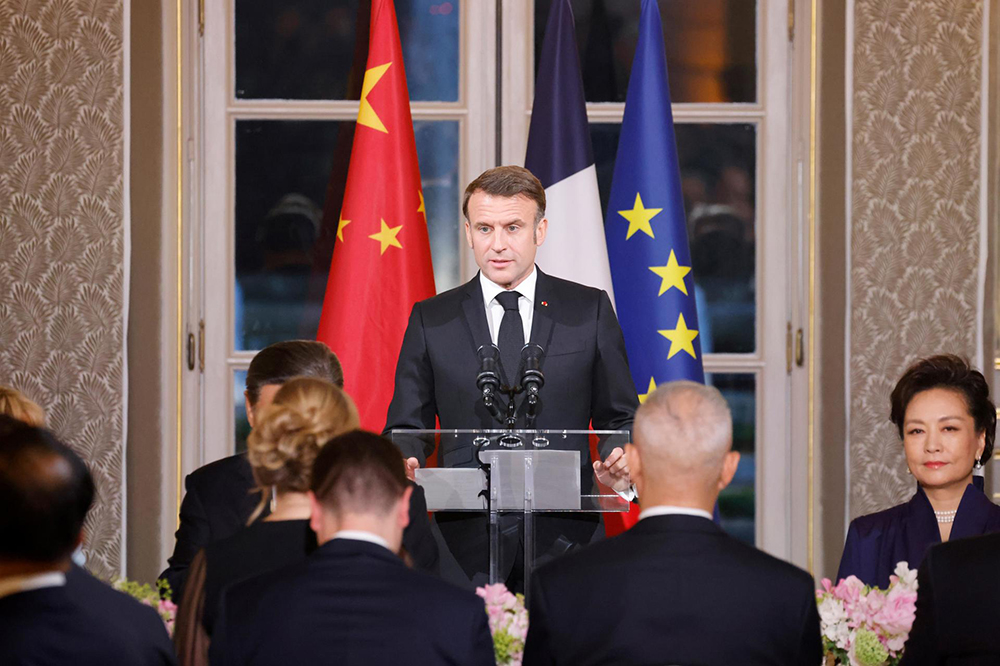 Macron pide a Xi Jinping que utilice su influencia para detener la guerra de Ucrania