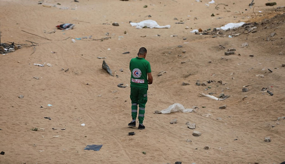 Hallan otros 80 cadáveres en tres fosas comunes en hospital de Gaza