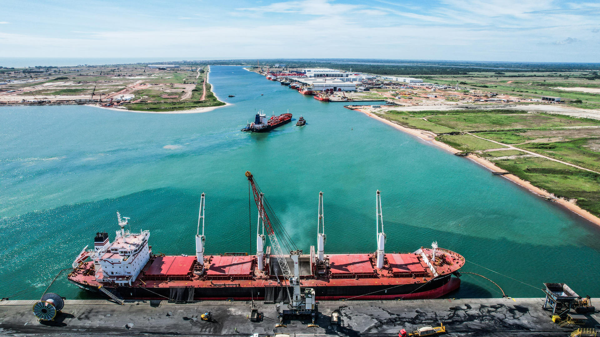 El mayor puerto privado de Latinoamérica quiere ser referencia en transición energética