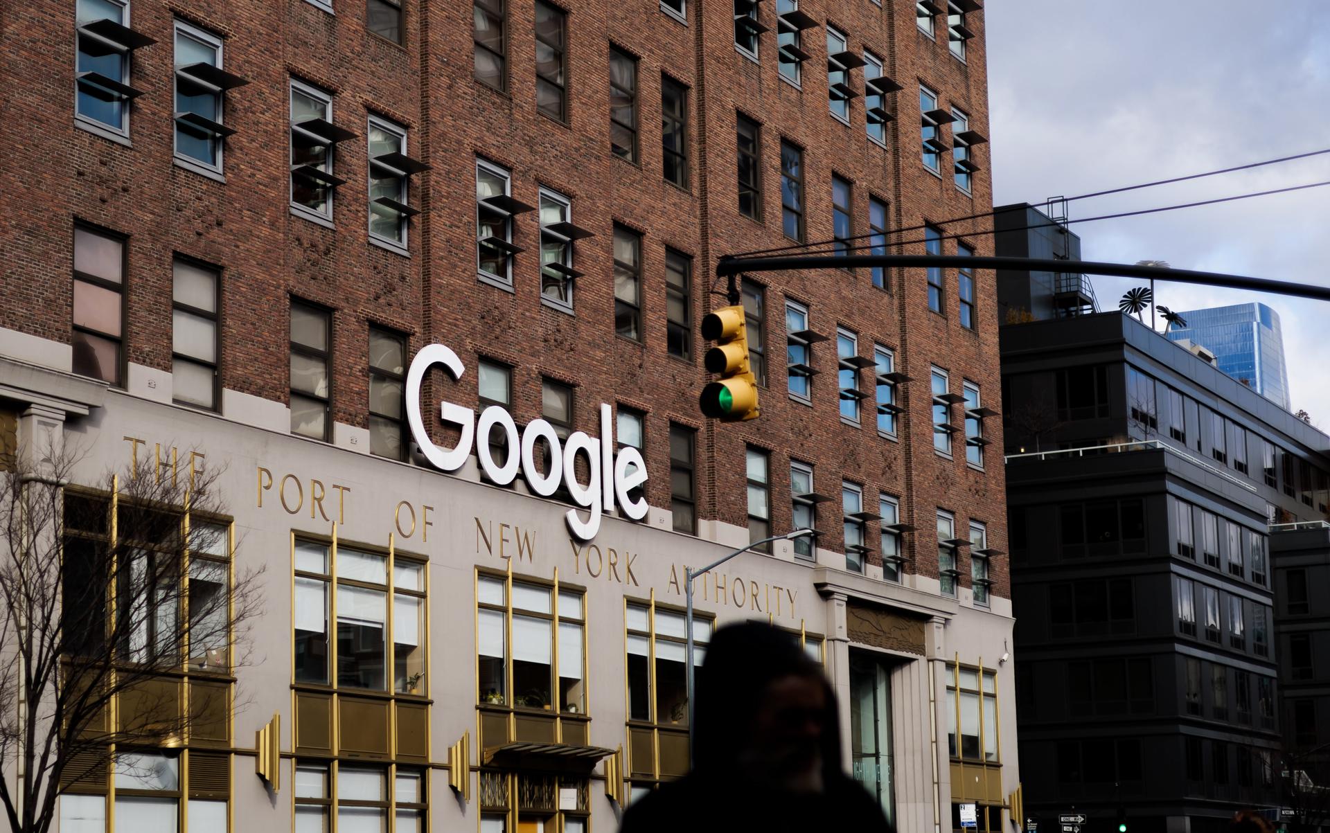 Google lucha por no perder terreno como buscador frente a TikTok y ChatGPT