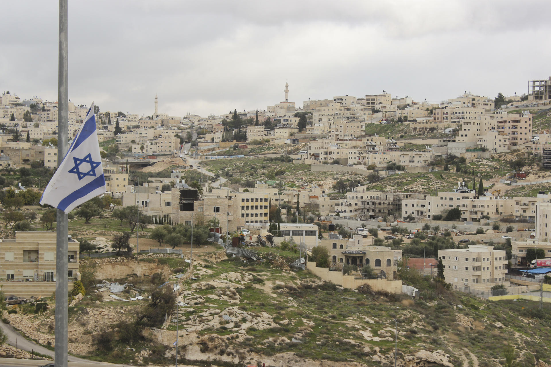 Ejército israelí promueve agresiones contra palestinos en Cisjordania