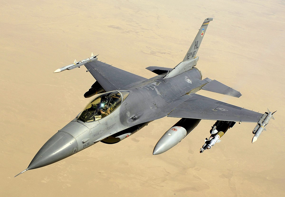Países Bajos da luz verde a Ucrania para usar los F-16 contra Rusia