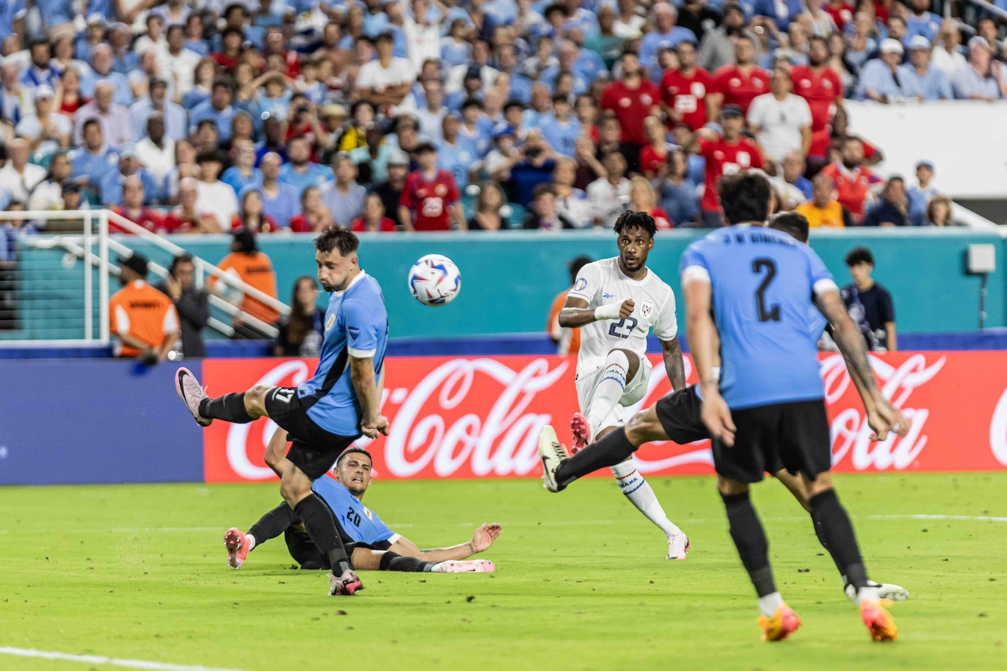 Panamá cae 3-1 ante Uruguay en el debut en la Copa América
