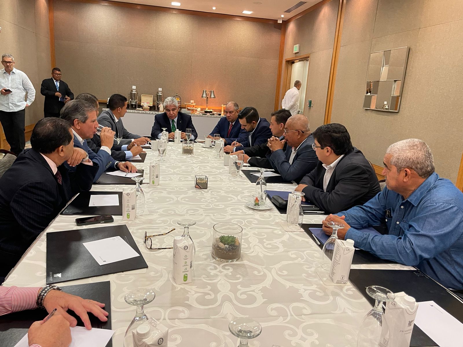 Mulino pide a panameñistas consensos en proyectos para el desarrollo del país