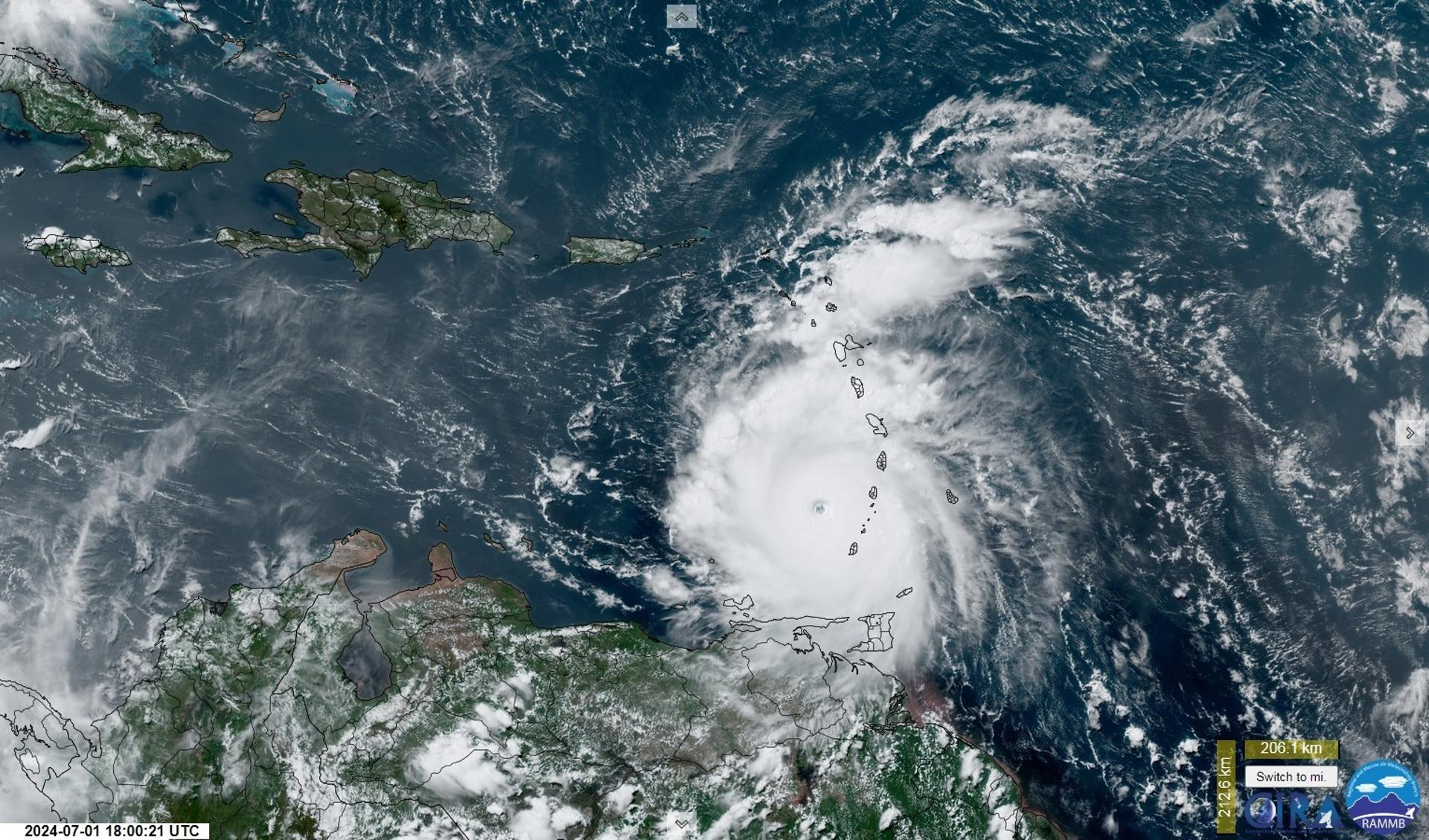 Huracán Beryl deja siete muertos en su paso por el Caribe