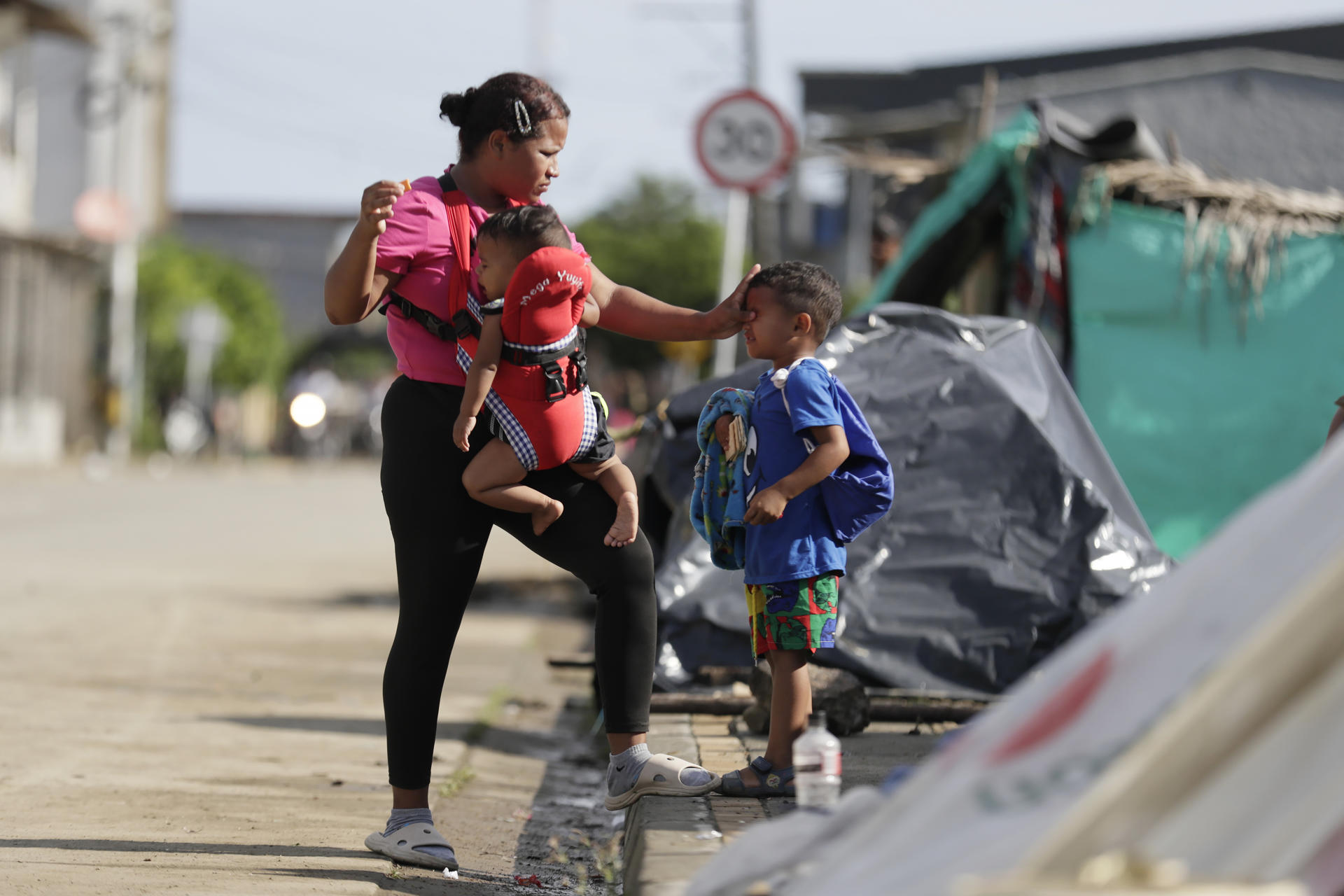 Informe denuncia políticas migratorias "deficientes" ante crisis en Haití y Venezuela