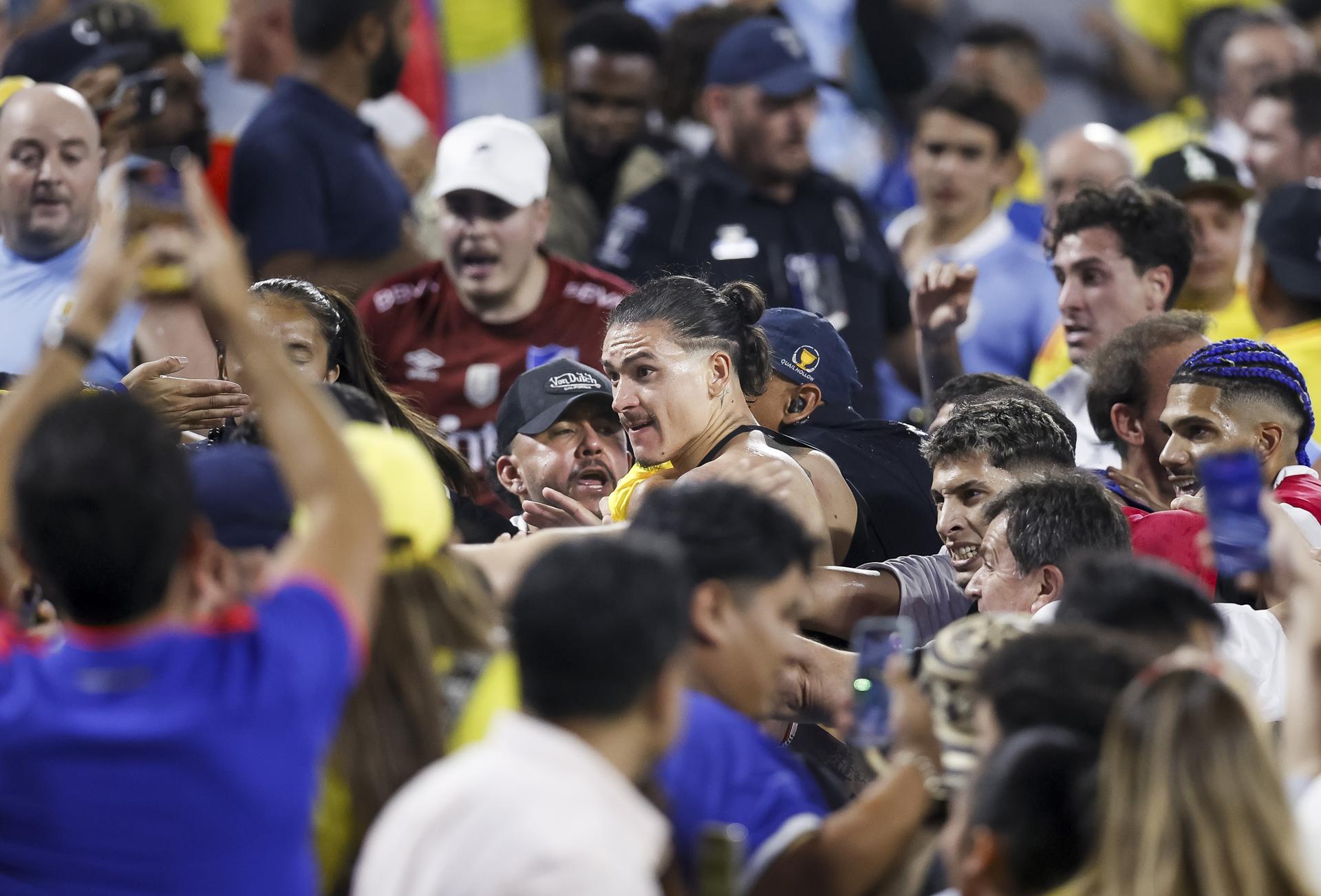 La CONMEBOL condena la violencia tras la pelea con jugadores uruguayos