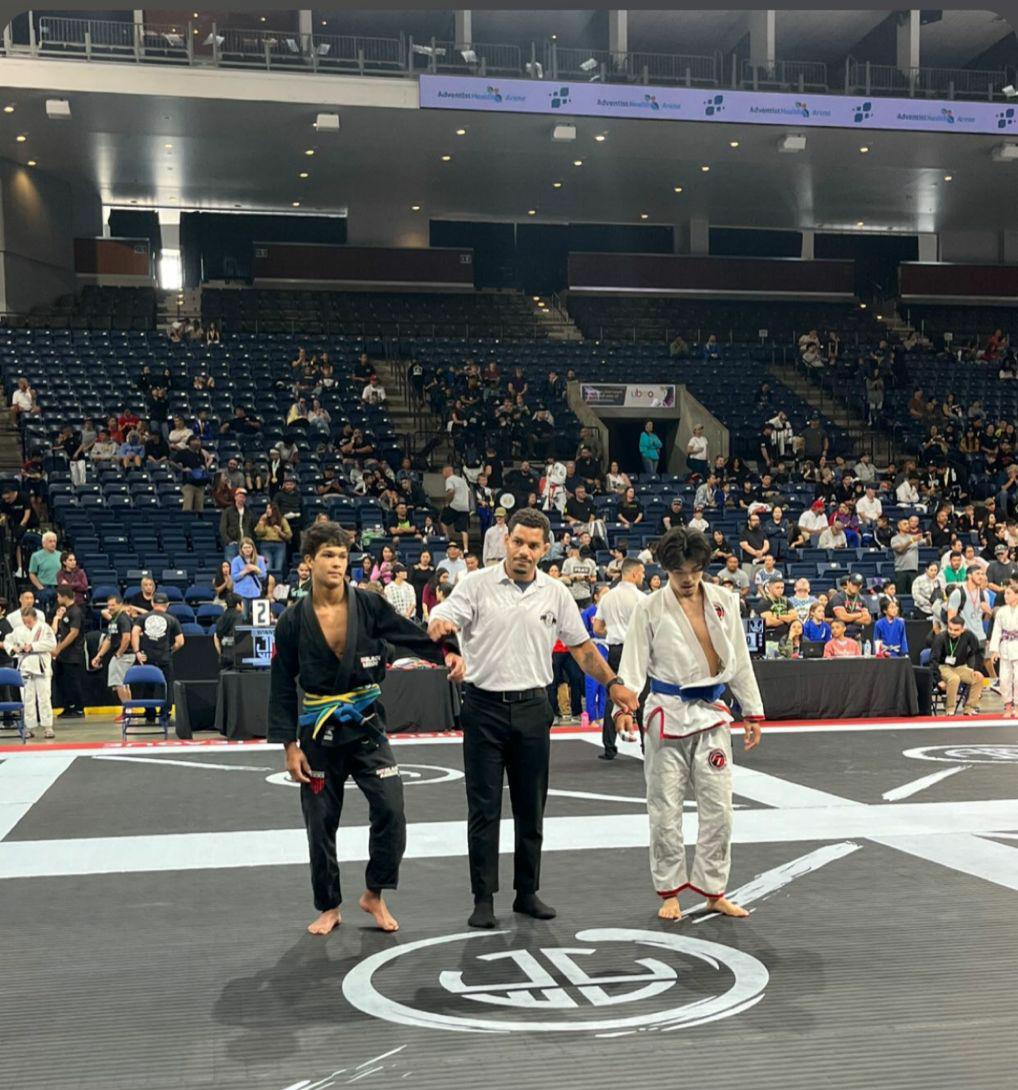 Panameño gana medalla de oro en torneo de jiu-jitsu en EEUU