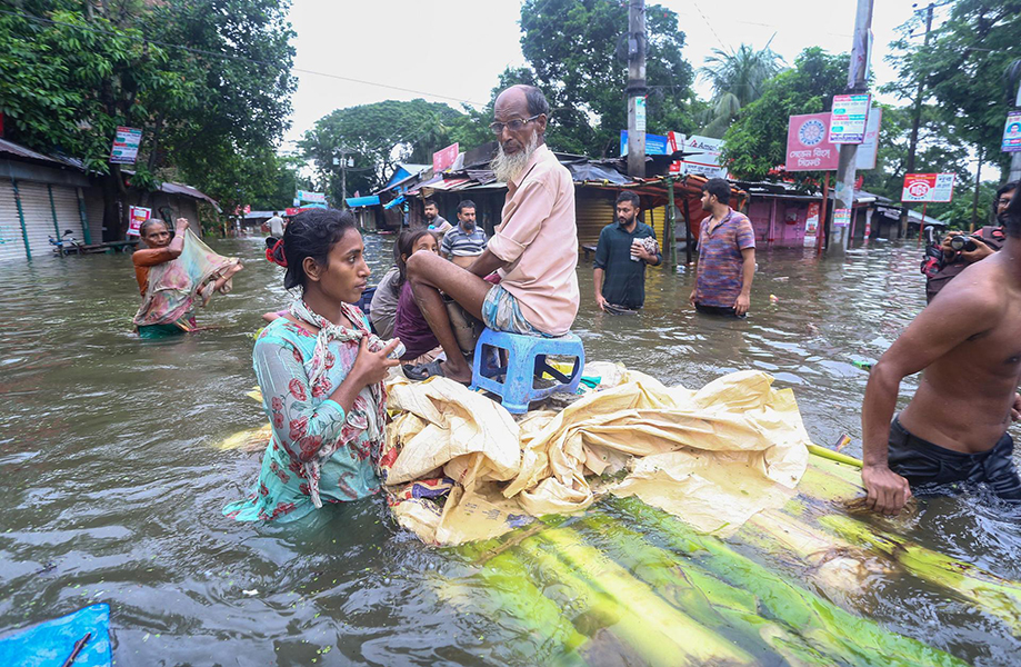 Las inundaciones repentinas afectan tres millones de personas en Bangladesh