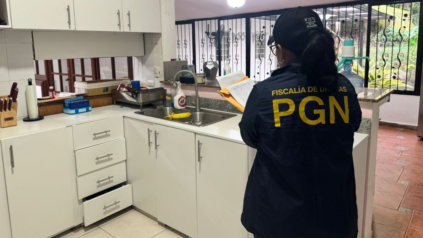 Empresa ligada a buscados por narcotráfico obtuvo contratos con el gobierno PRD