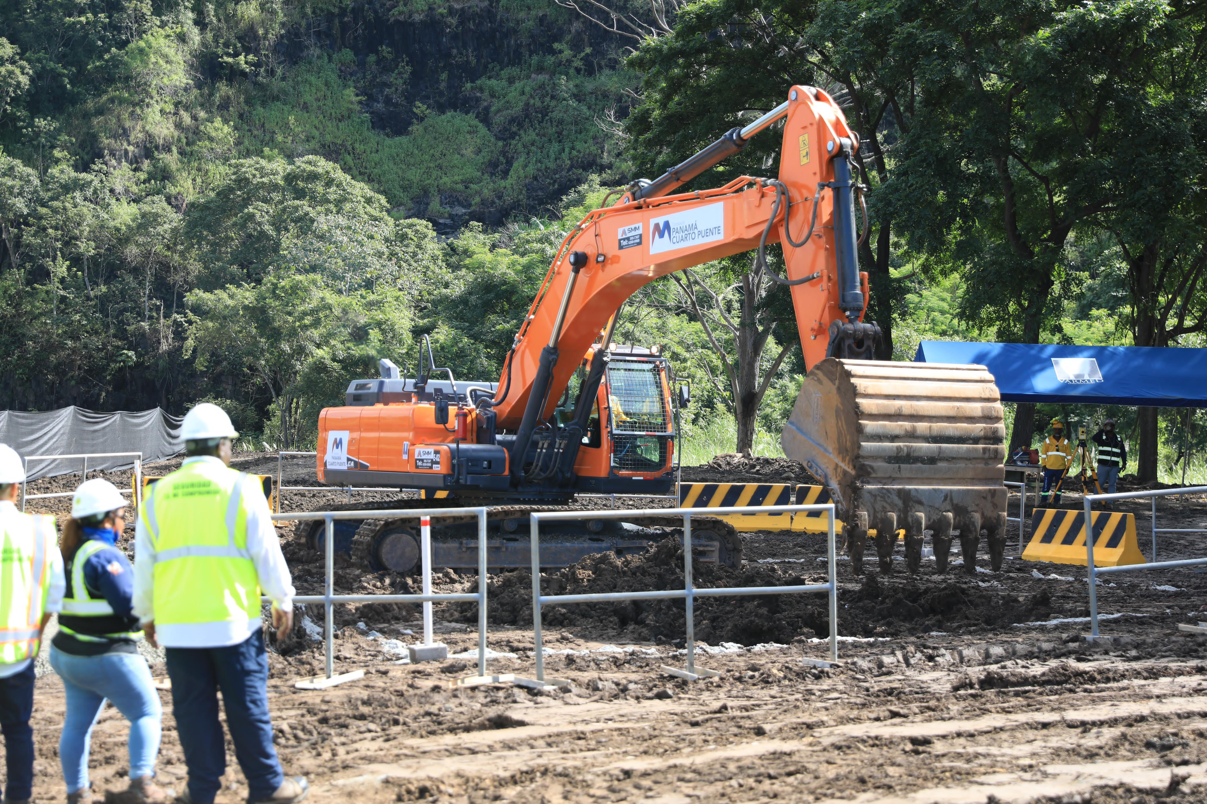 Cuarto puente avanza en excavaciones y fundaciones